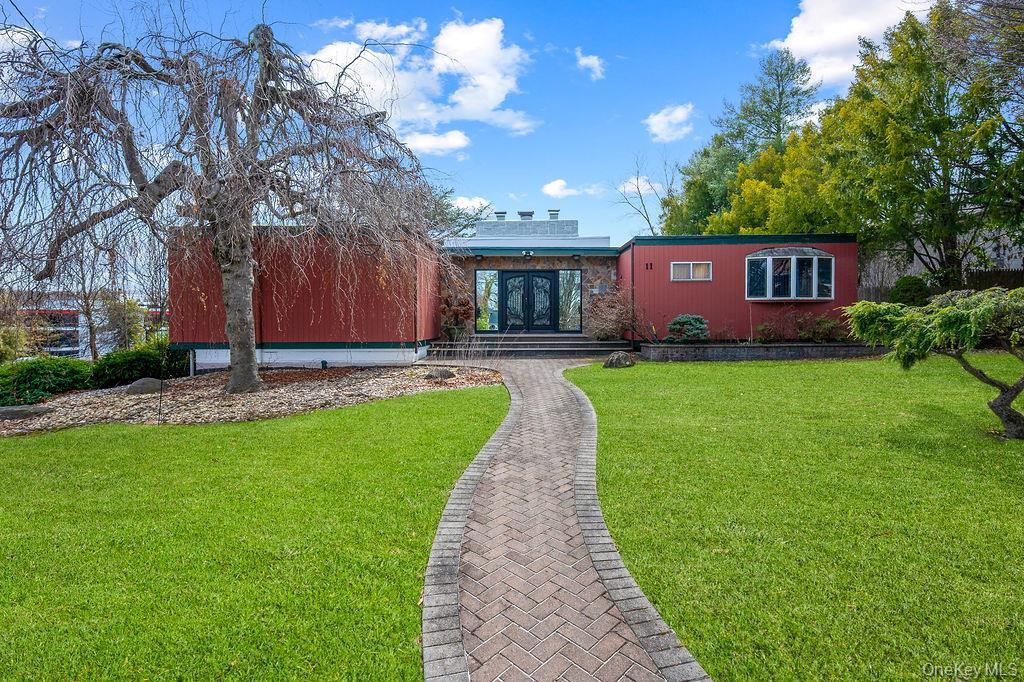 Single Family Valley View Road  Nassau County, NY 11021, MLS-977696-16