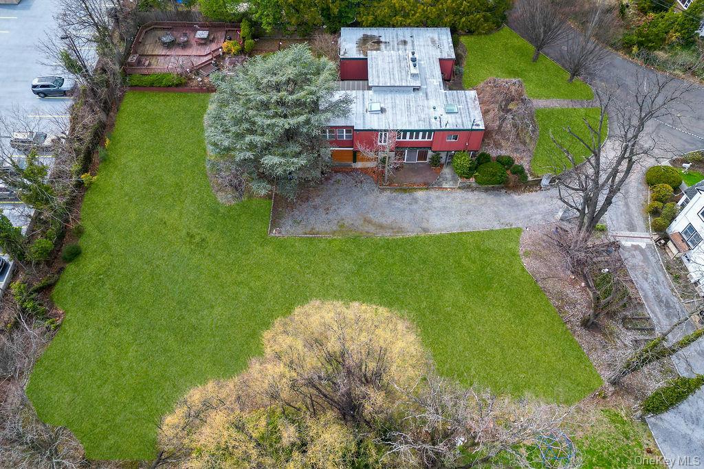 Single Family Valley View Road  Nassau County, NY 11021, MLS-977696-17