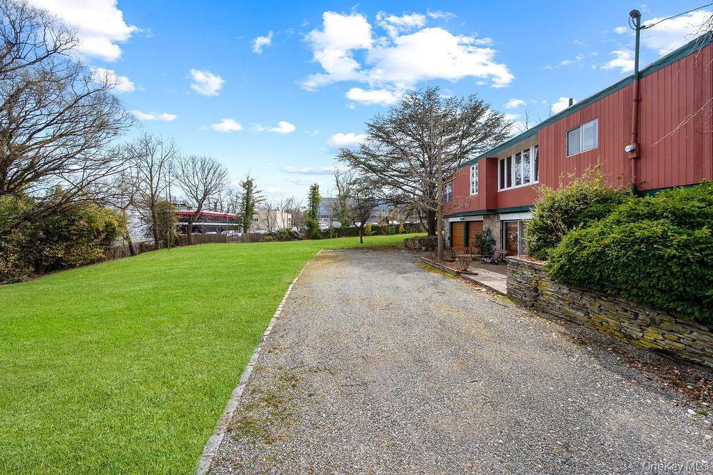 Single Family Valley View Road  Nassau County, NY 11021, MLS-977696-2