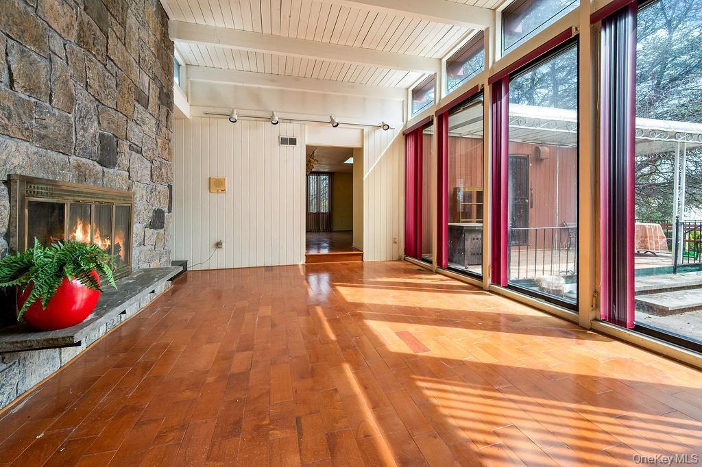 Single Family Valley View Road  Nassau County, NY 11021, MLS-977696-3