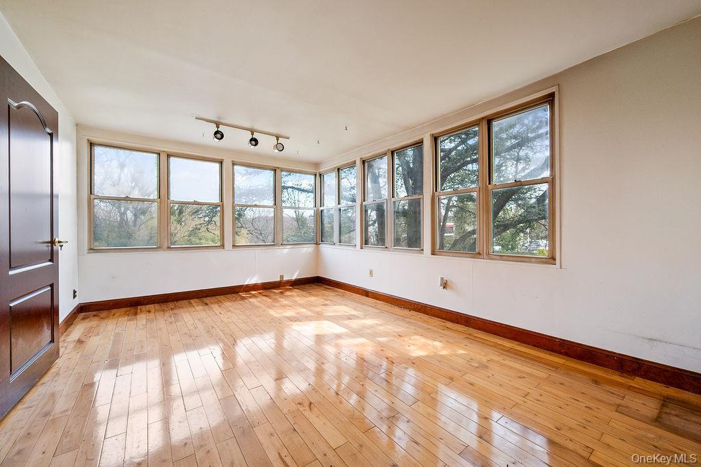 Single Family Valley View Road  Nassau County, NY 11021, MLS-977696-4
