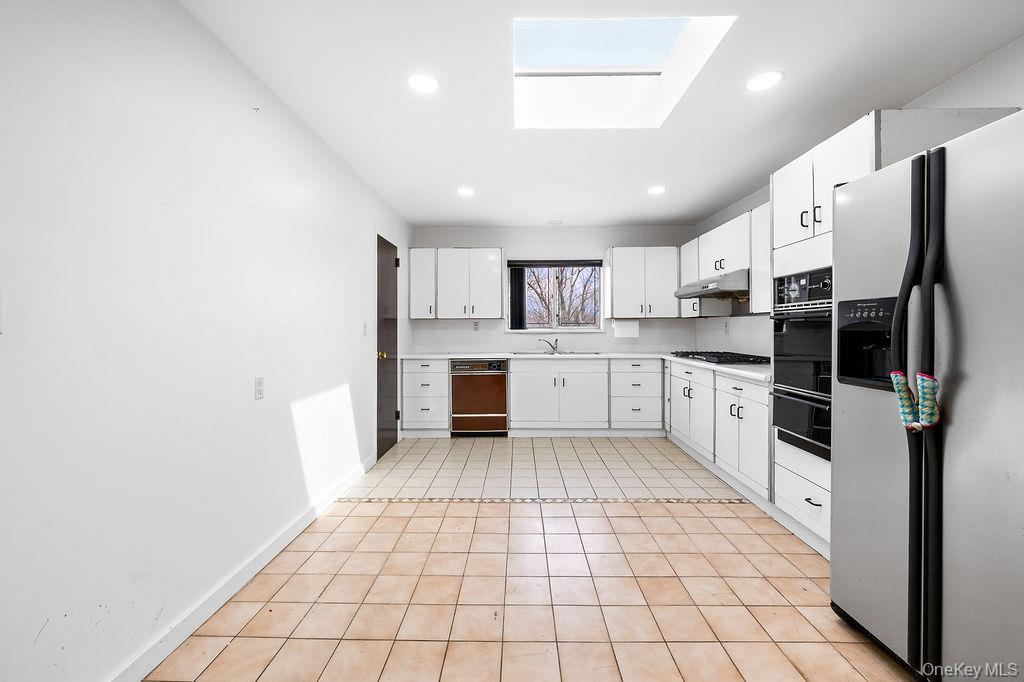 Single Family Valley View Road  Nassau County, NY 11021, MLS-977696-7