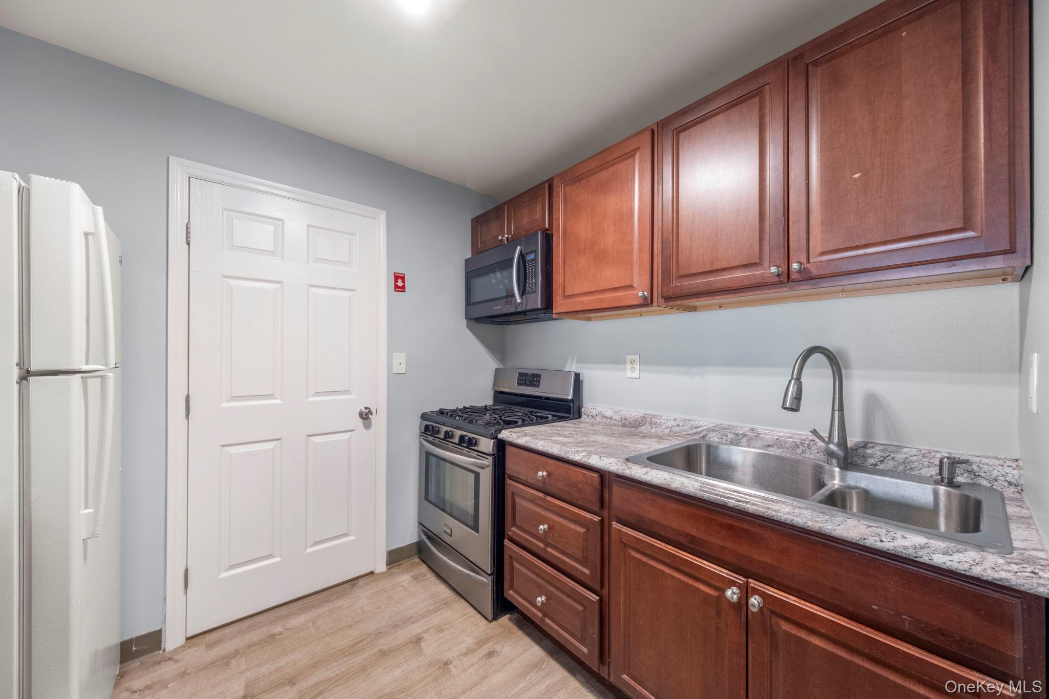 Condo Concord Lane  Orange County, NY 10940, MLS-977735-11