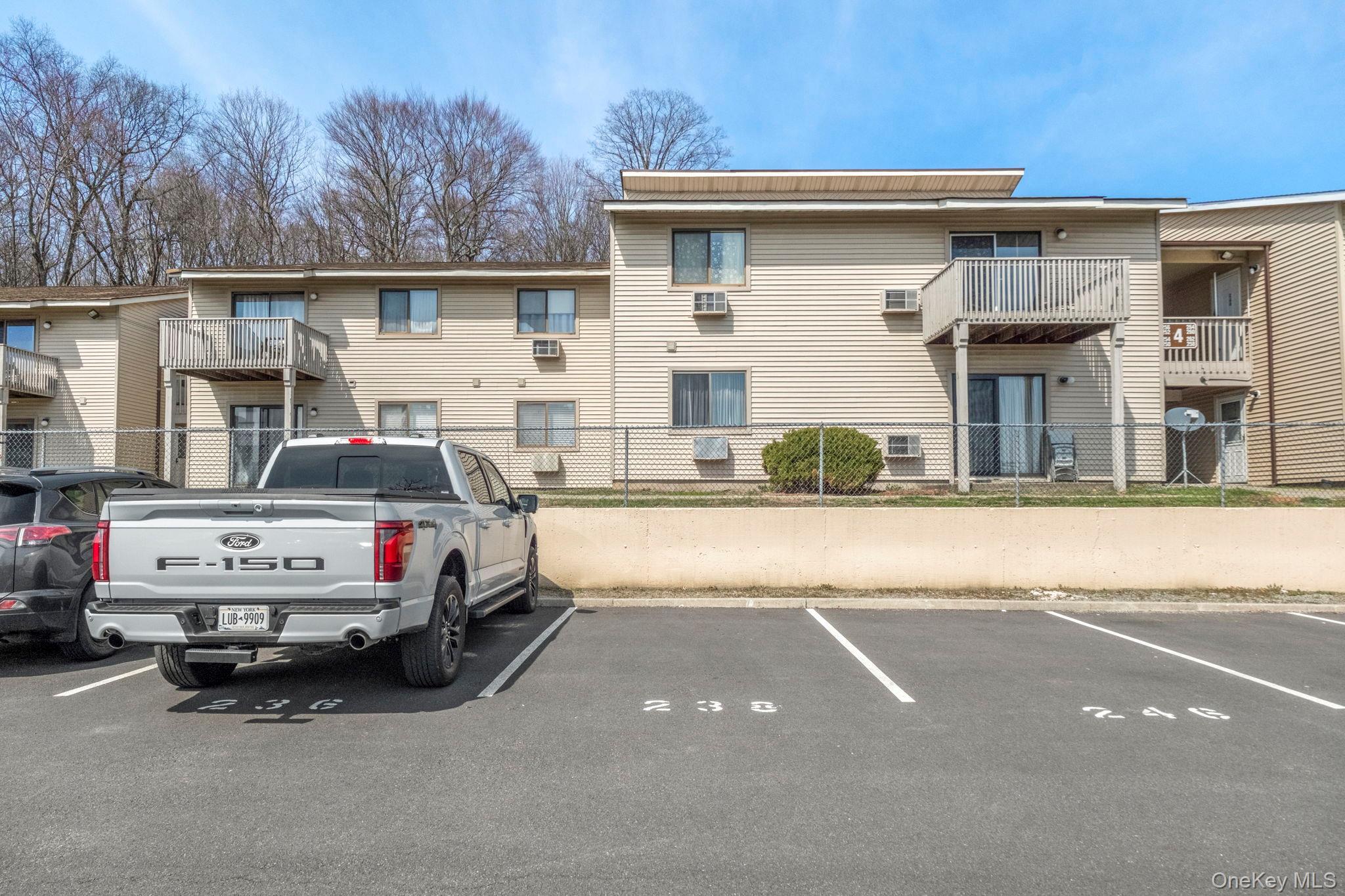 Condo Concord Lane  Orange County, NY 10940, MLS-977735-30
