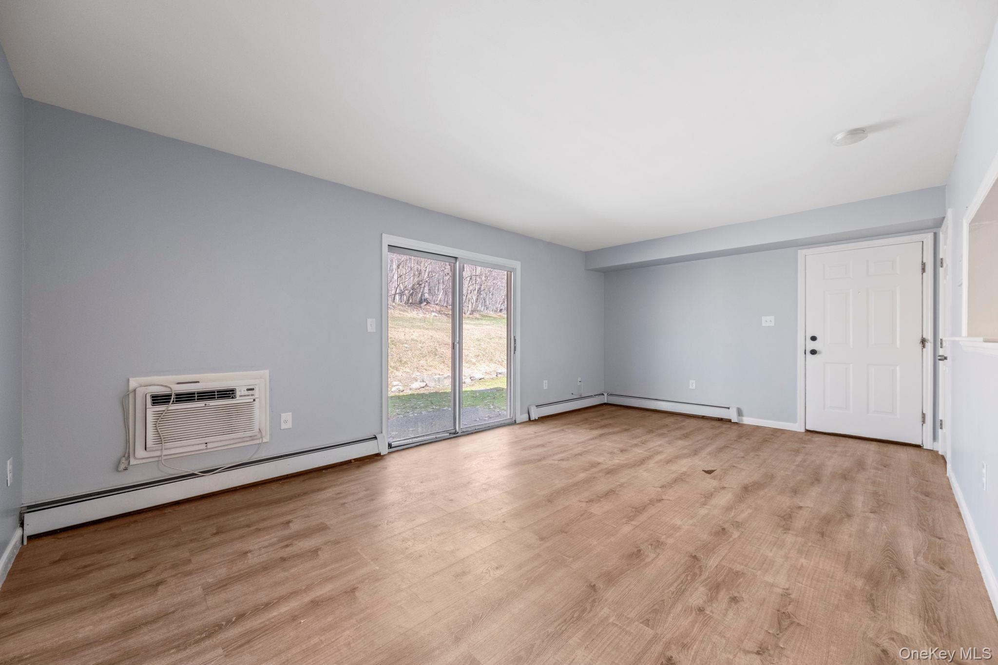 Condo Concord Lane  Orange County, NY 10940, MLS-977735-5