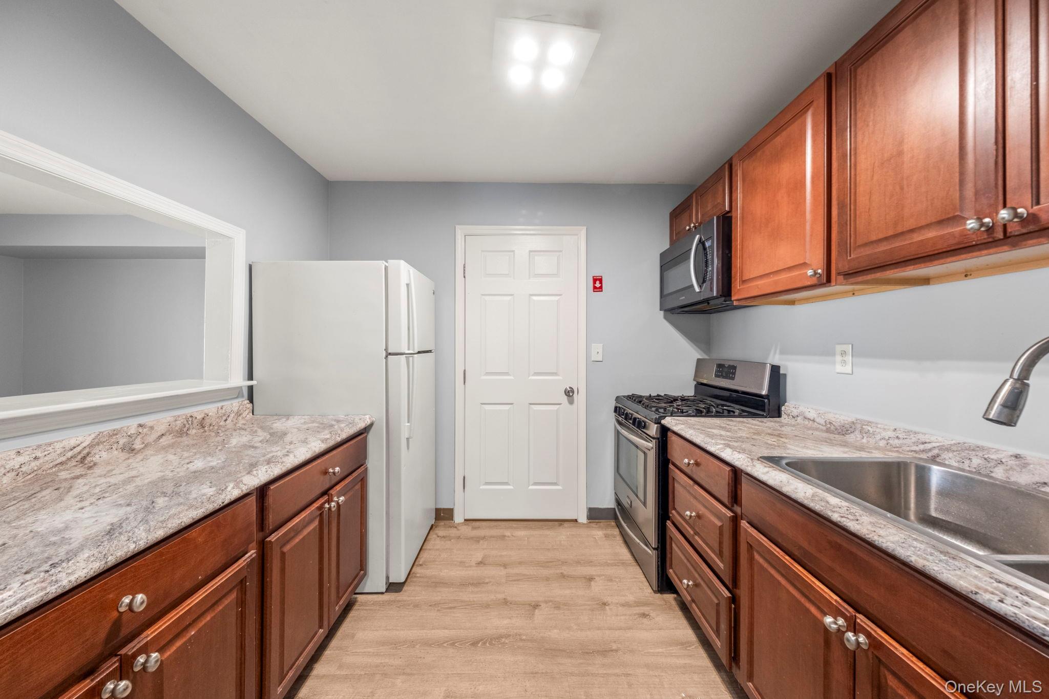 Condo Concord Lane  Orange County, NY 10940, MLS-977735-9