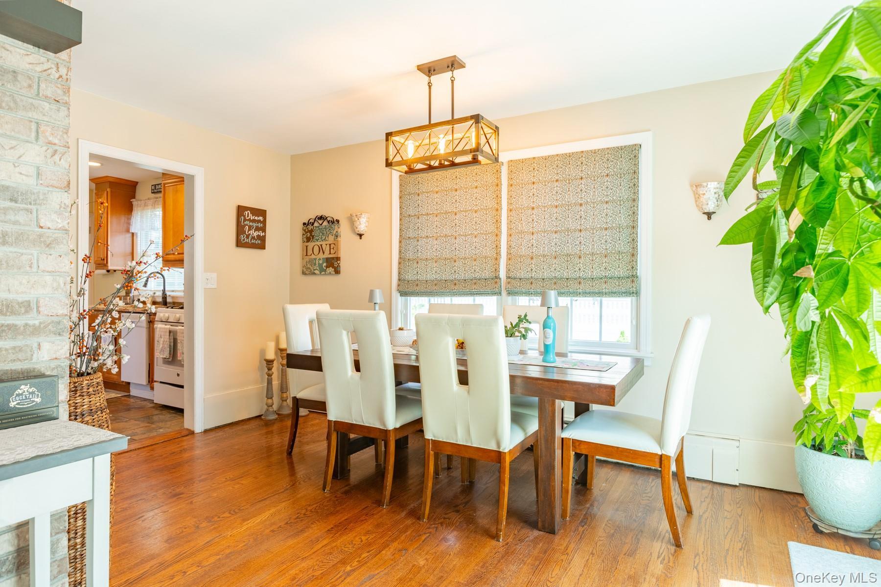 Single Family Main  Suffolk County, NY 11751, MLS-977738-10