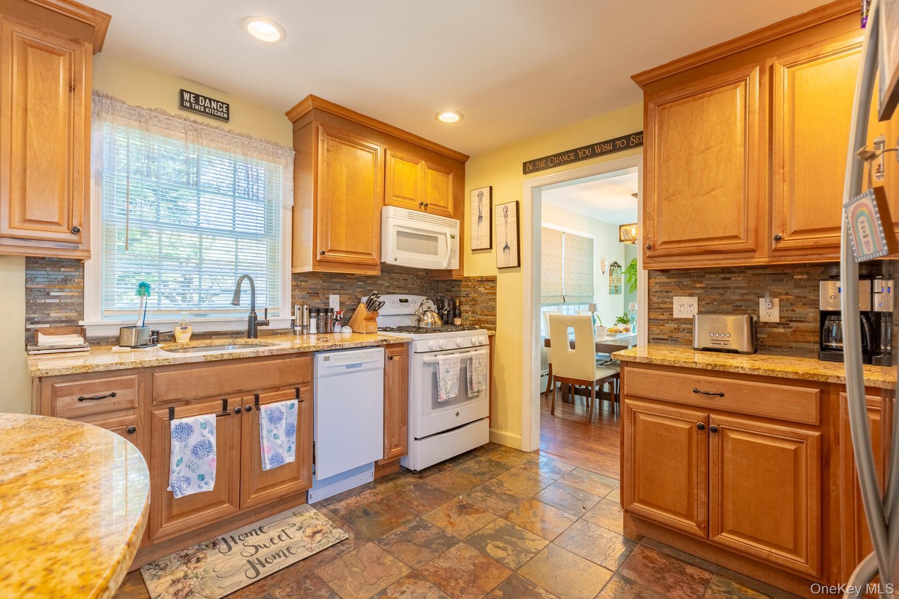 Single Family Main  Suffolk County, NY 11751, MLS-977738-13