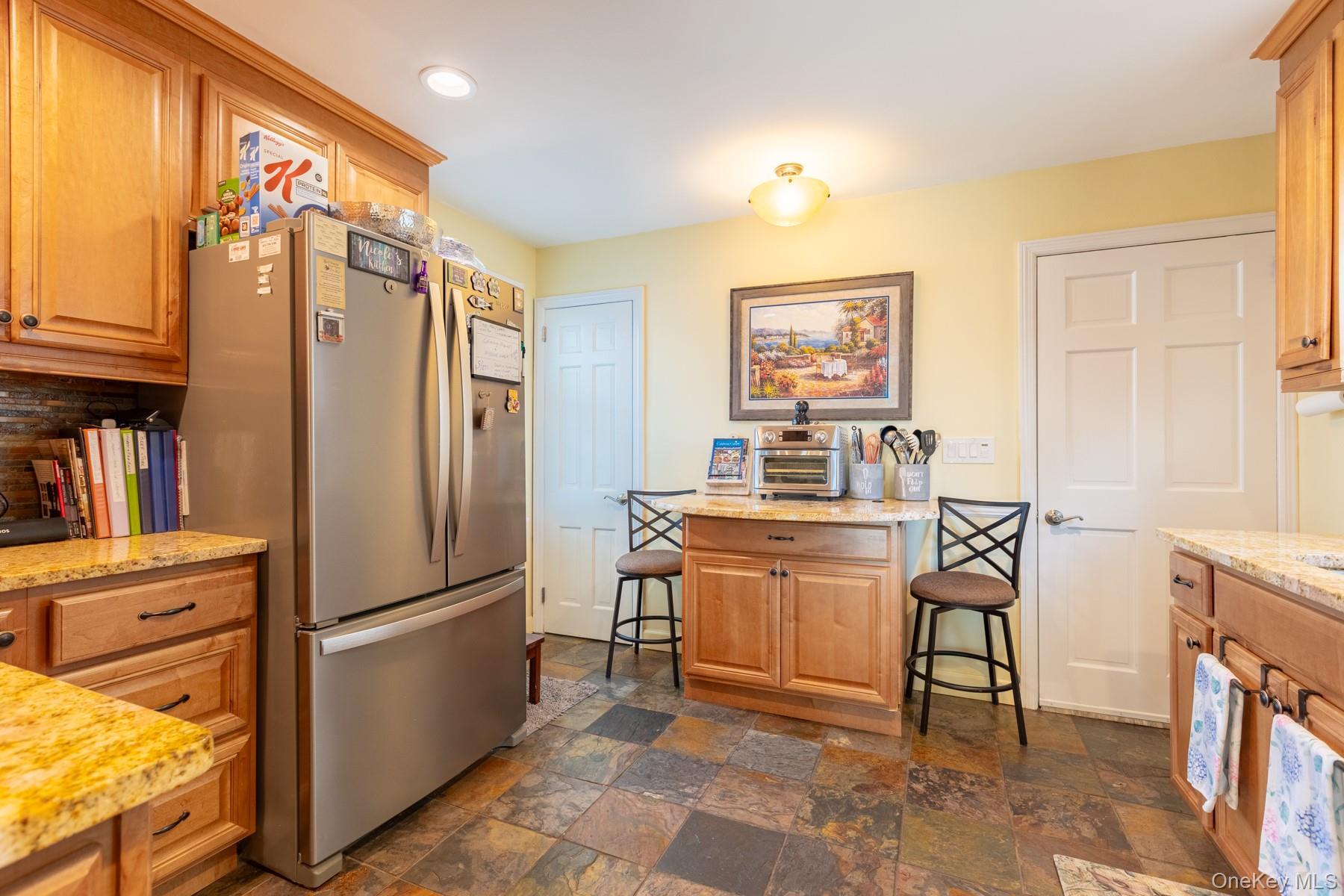 Single Family Main  Suffolk County, NY 11751, MLS-977738-14