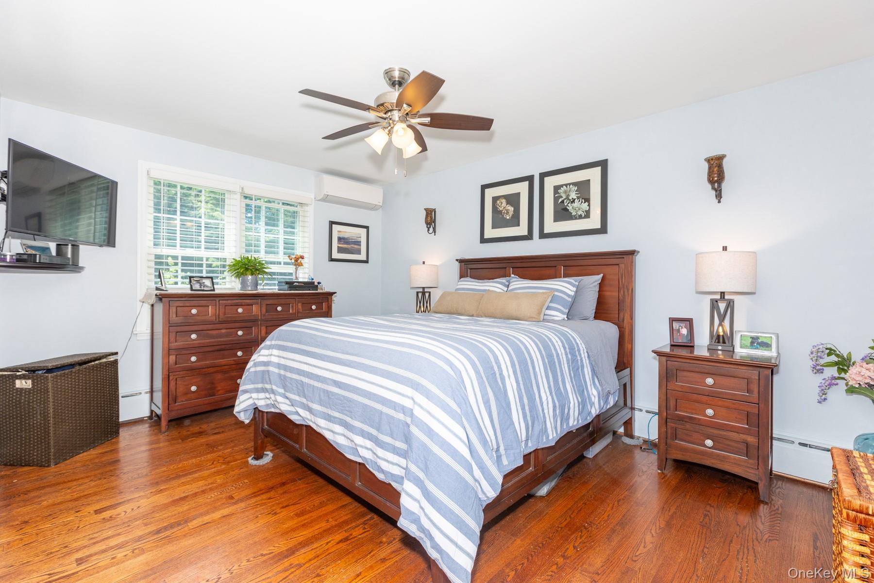 Single Family Main  Suffolk County, NY 11751, MLS-977738-15