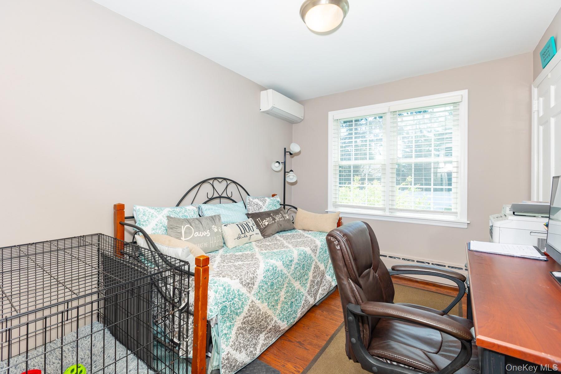 Single Family Main  Suffolk County, NY 11751, MLS-977738-17