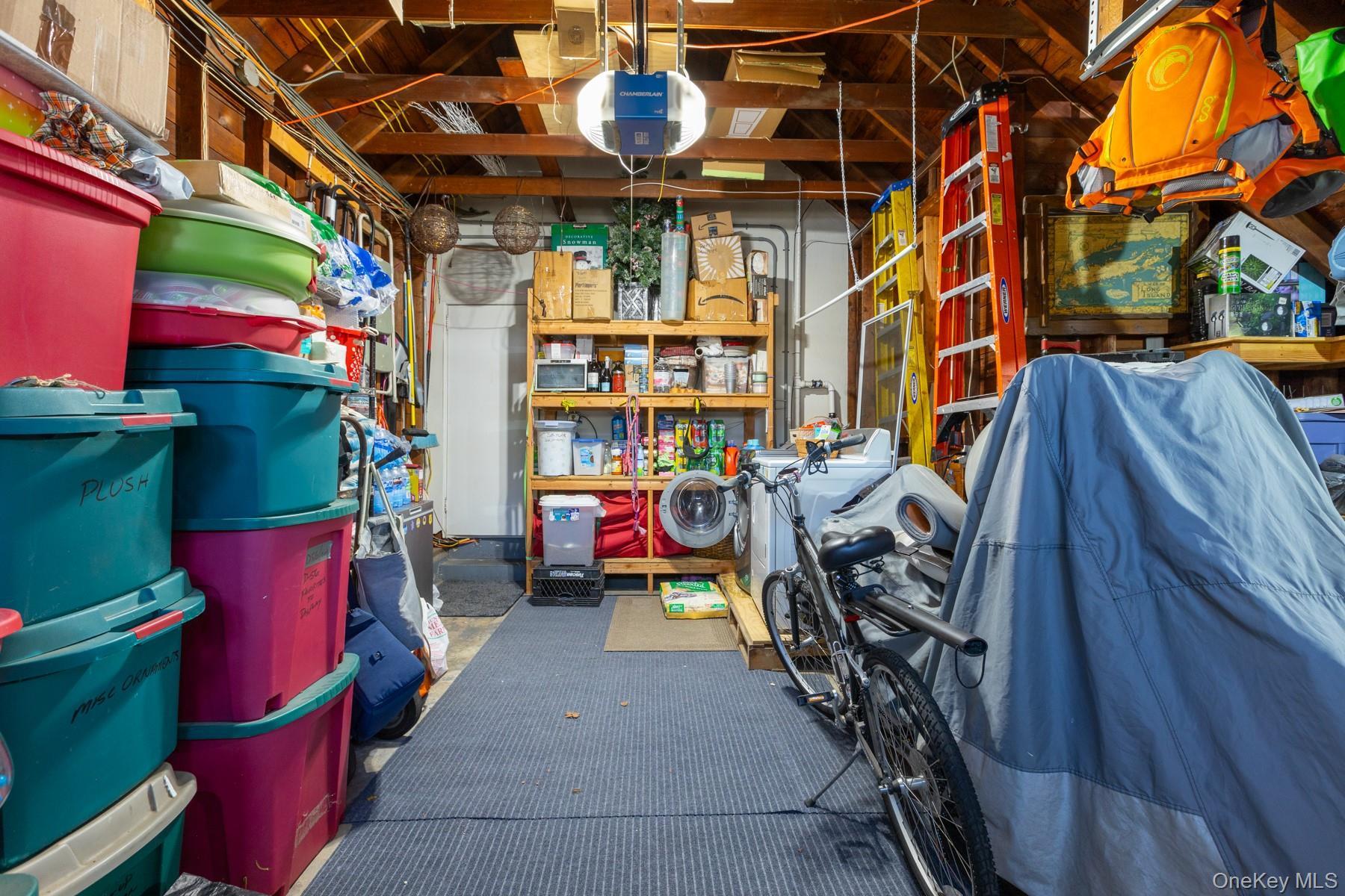 Single Family Main  Suffolk County, NY 11751, MLS-977738-24