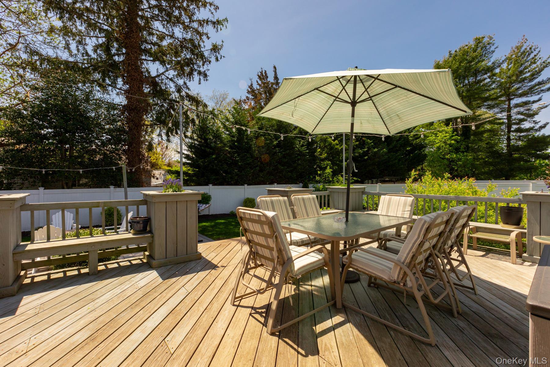 Single Family Main  Suffolk County, NY 11751, MLS-977738-25