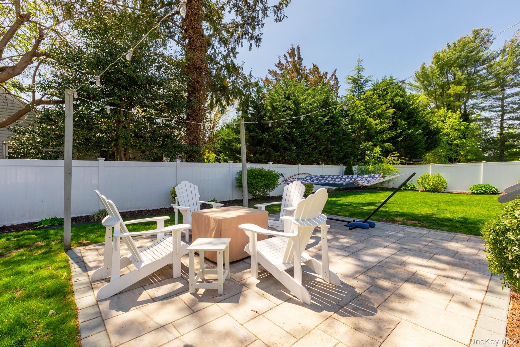 Single Family Main  Suffolk County, NY 11751, MLS-977738-30