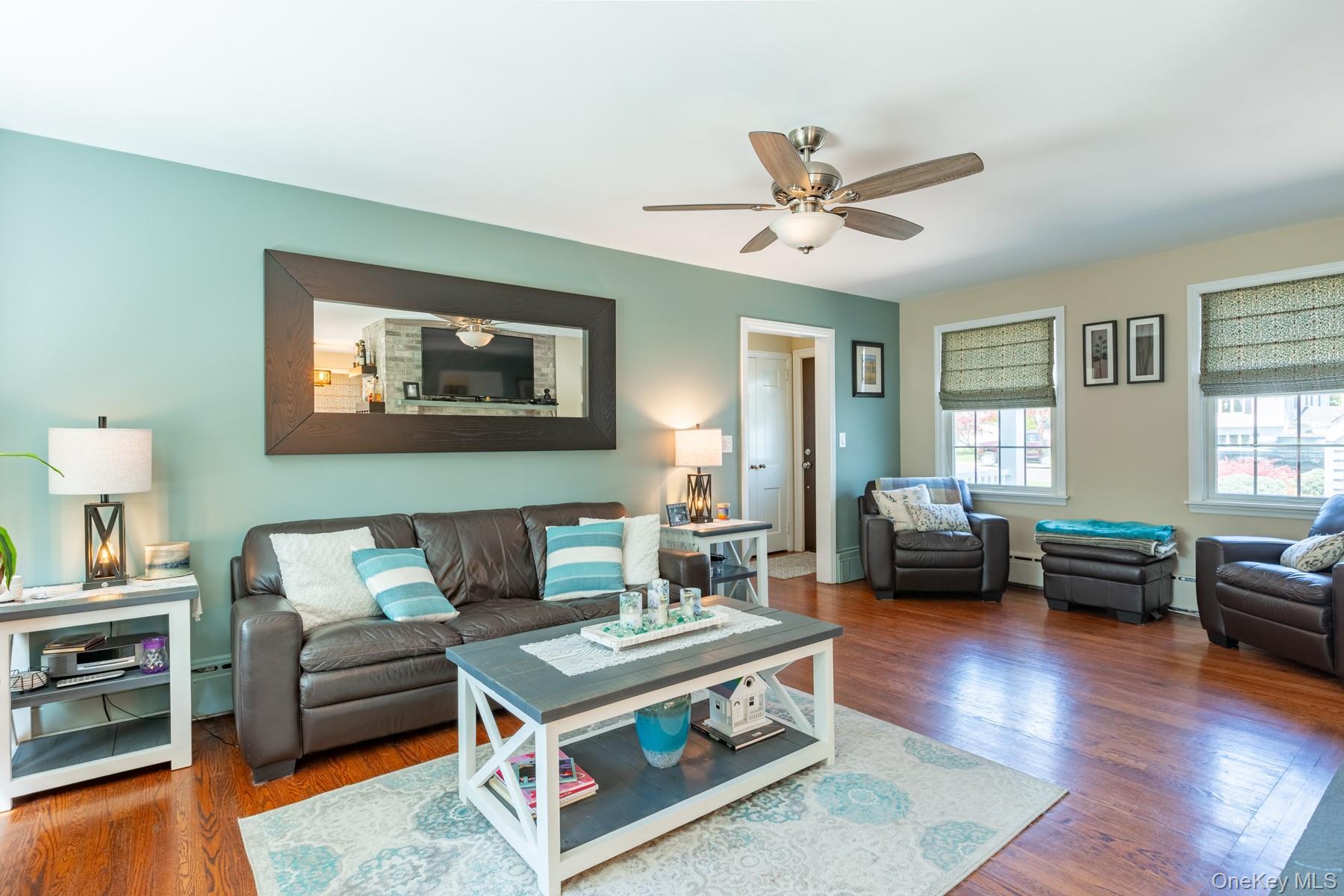 Single Family Main  Suffolk County, NY 11751, MLS-977738-7