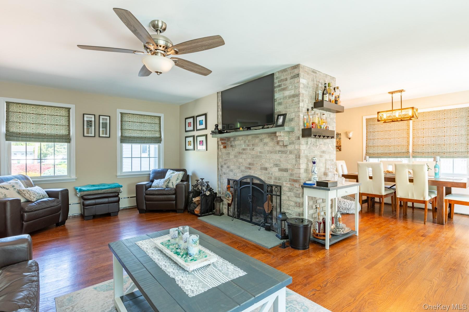 Single Family Main  Suffolk County, NY 11751, MLS-977738-8