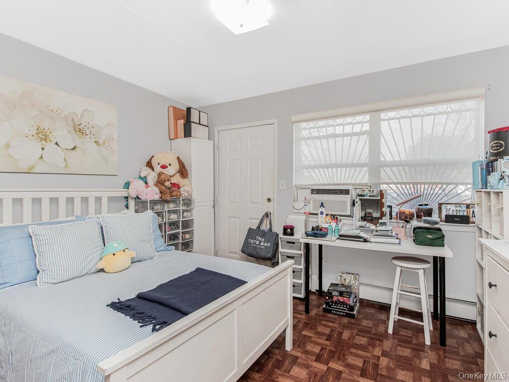 Single Family Bryant  Bronx, NY 10460, MLS-977742-15