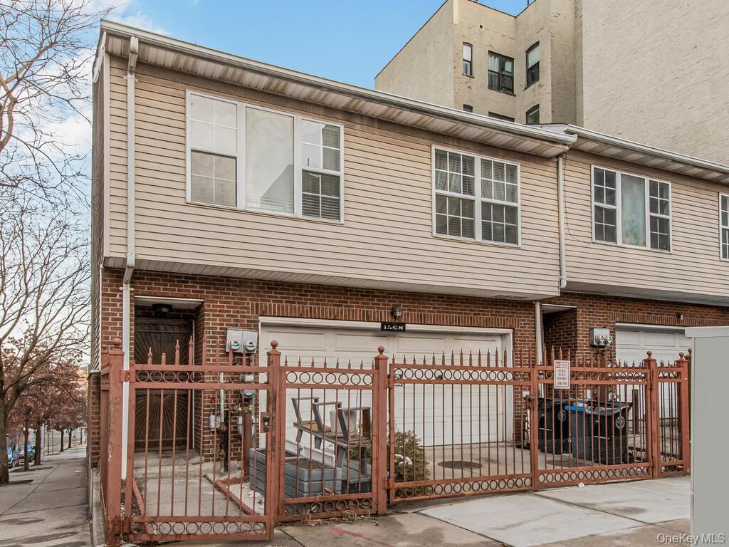 Single Family Bryant  Bronx, NY 10460, MLS-977742-2
