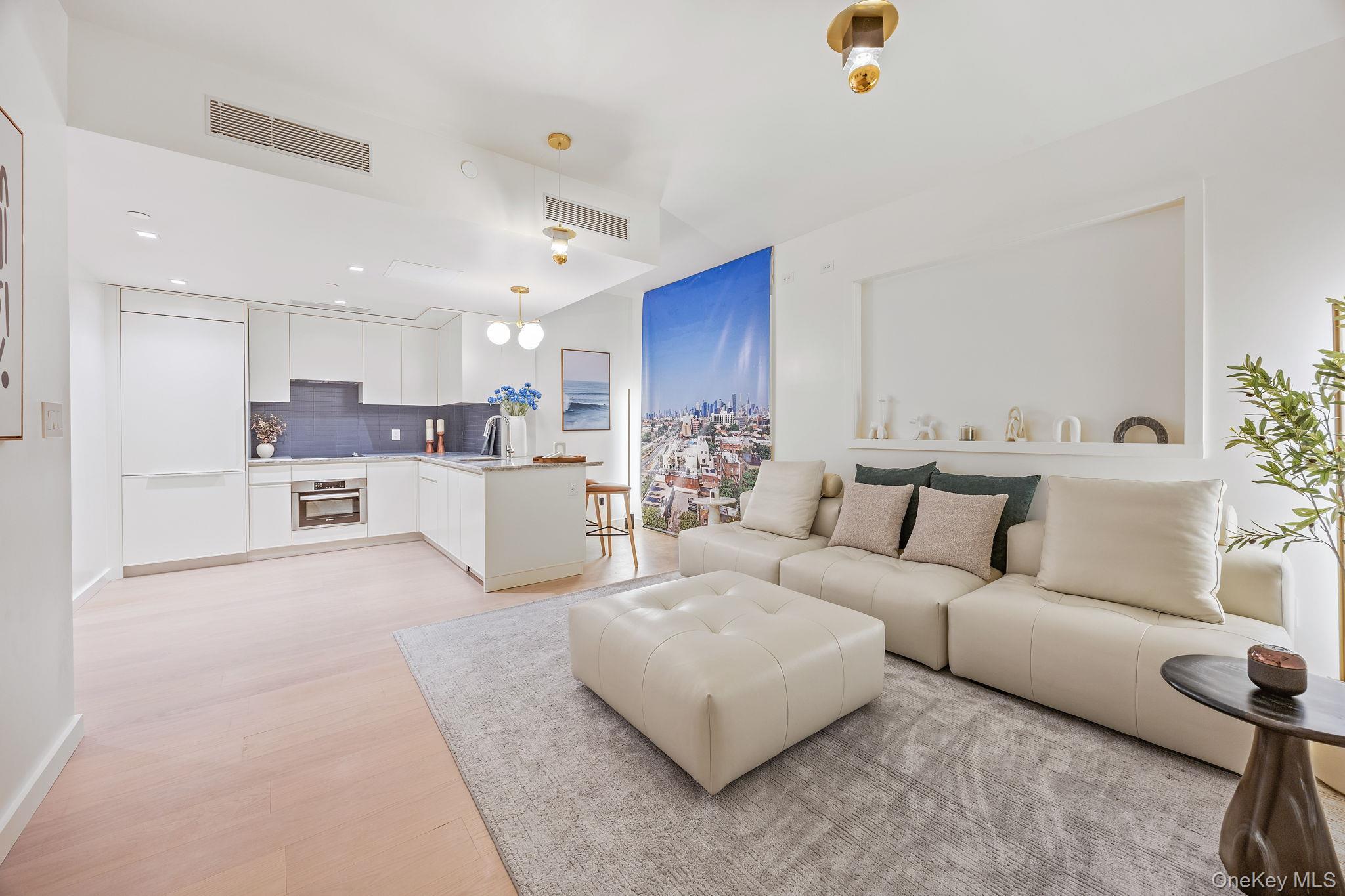 Condo Queens  Queens, NY 11377, MLS-977749-4