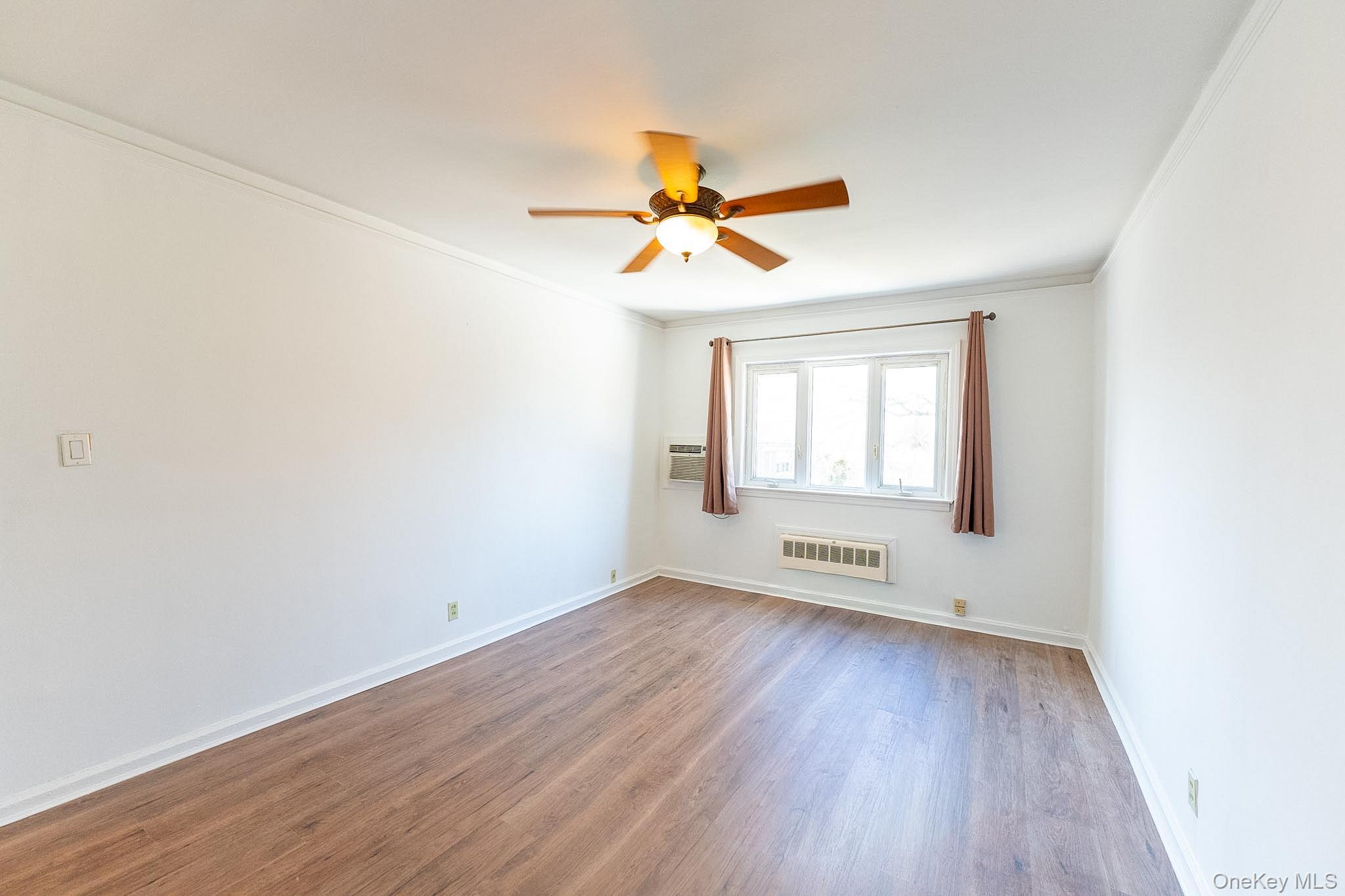 Single Family 68th  Queens, NY 11367, MLS-977754-11