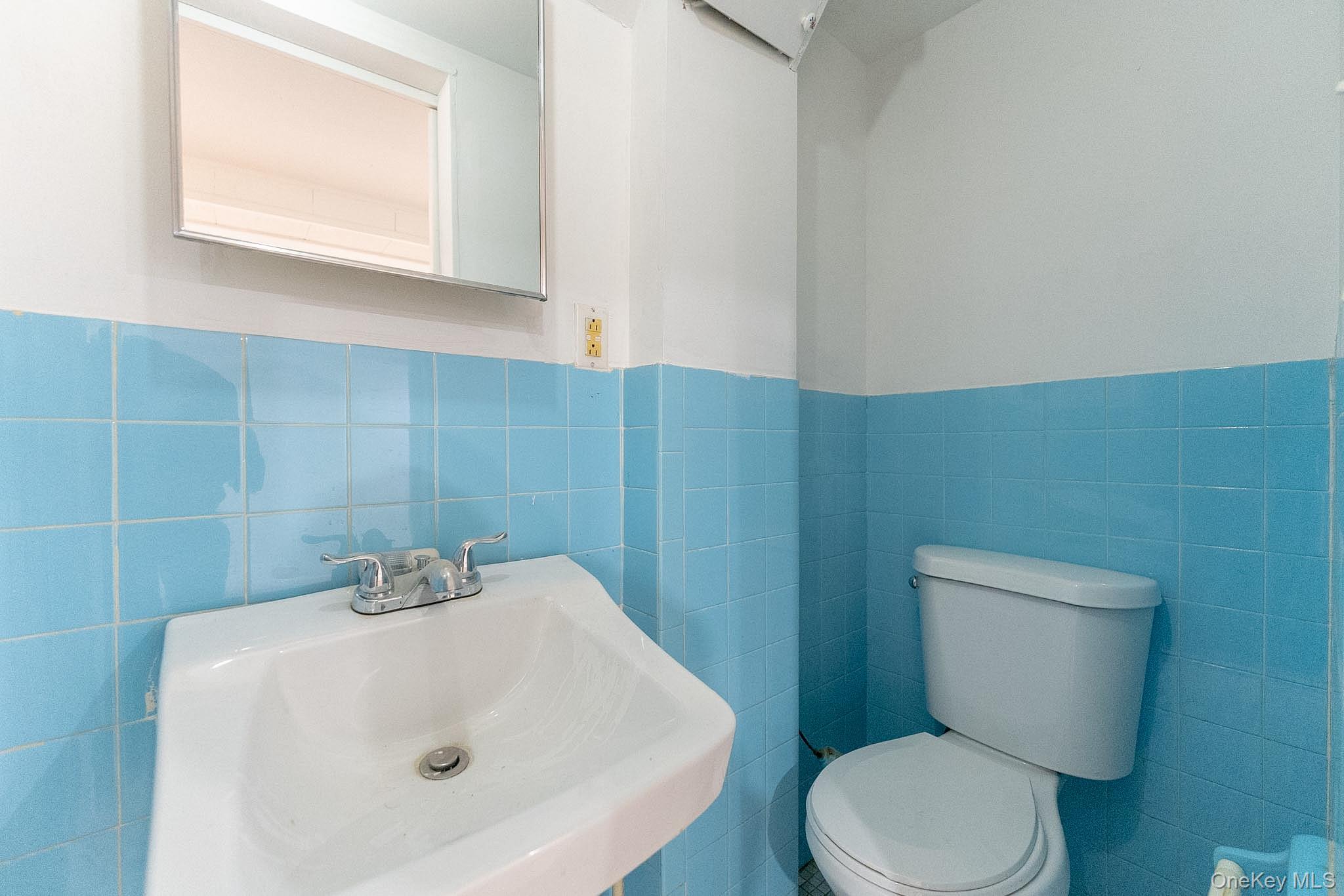 Single Family 68th  Queens, NY 11367, MLS-977754-16