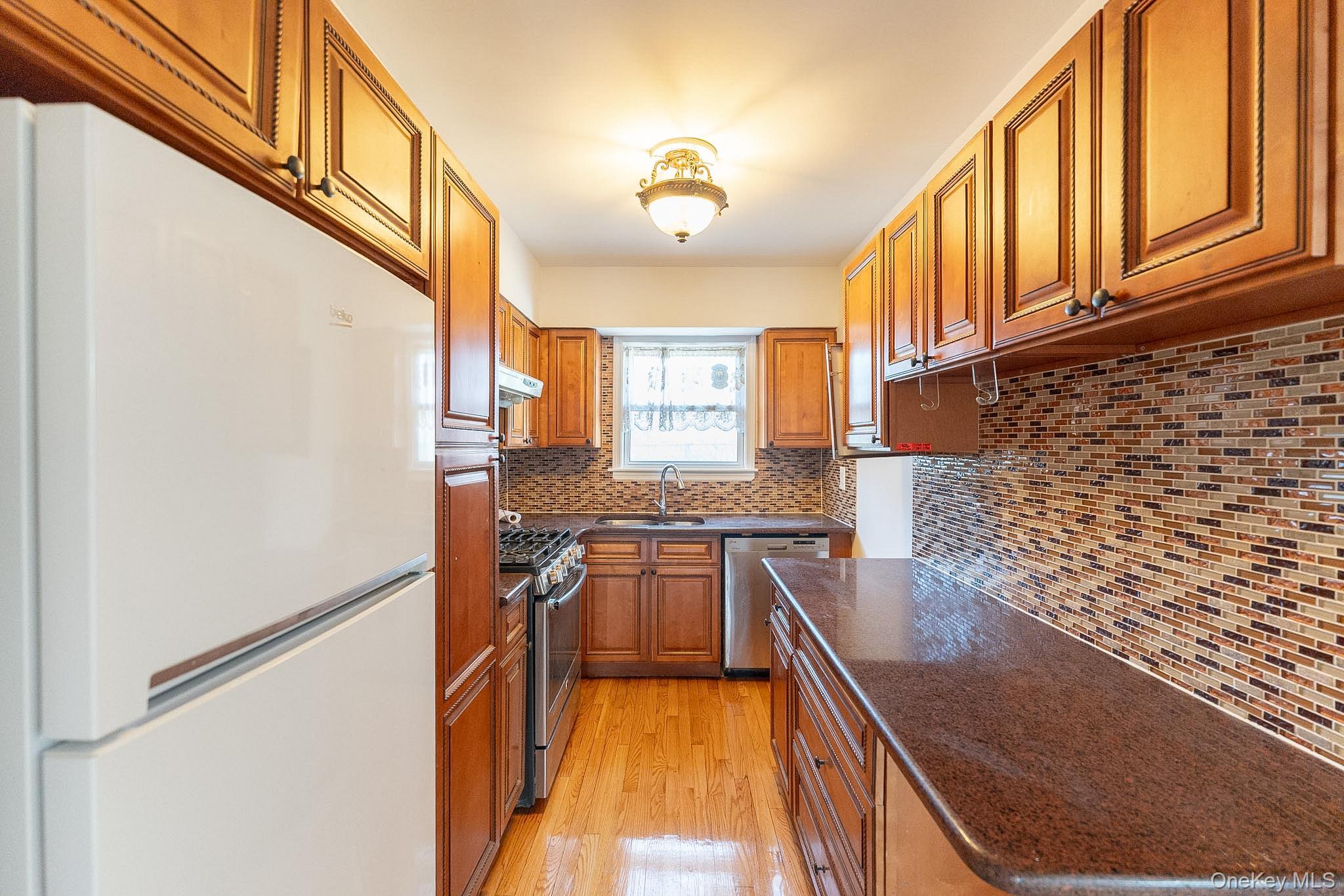 Single Family 68th  Queens, NY 11367, MLS-977754-6