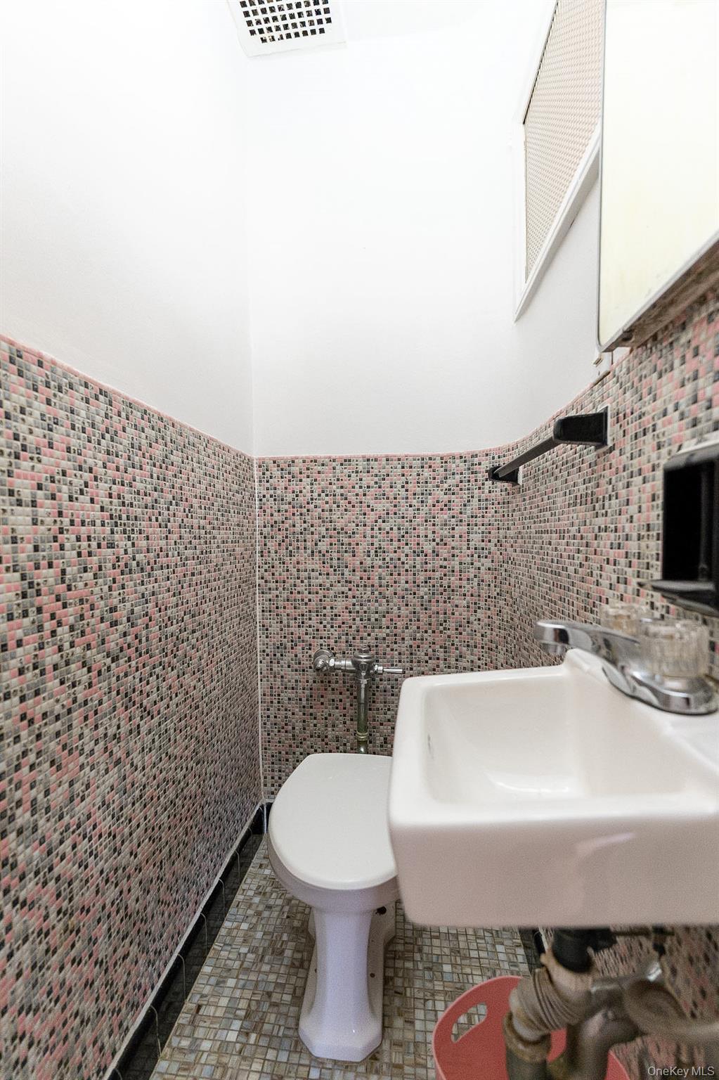 Single Family 68th  Queens, NY 11367, MLS-977754-8