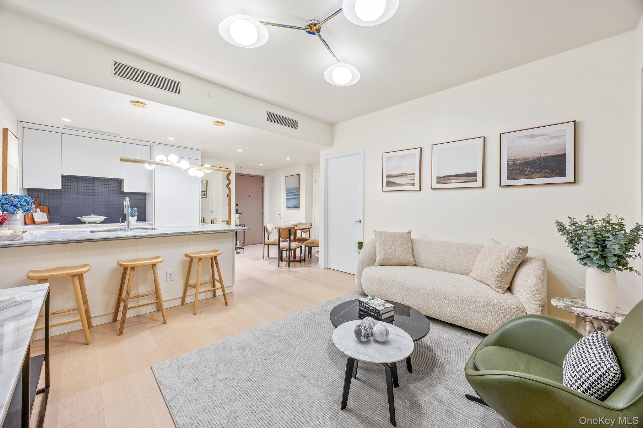 Condo Queens  Queens, NY 11377, MLS-977756-8