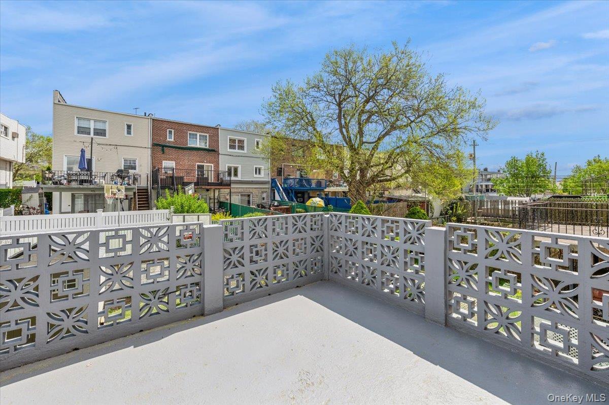 Single Family Calhoun  Bronx, NY 10465, MLS-977782-14