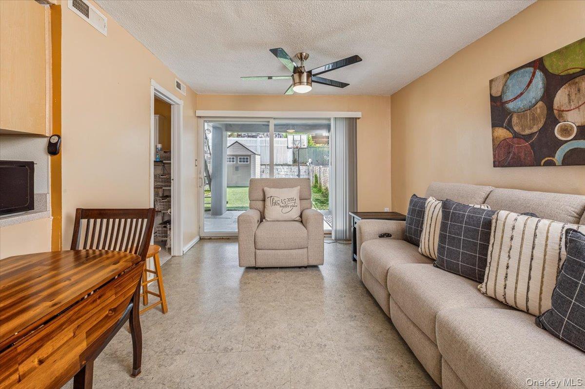 Single Family Calhoun  Bronx, NY 10465, MLS-977782-20