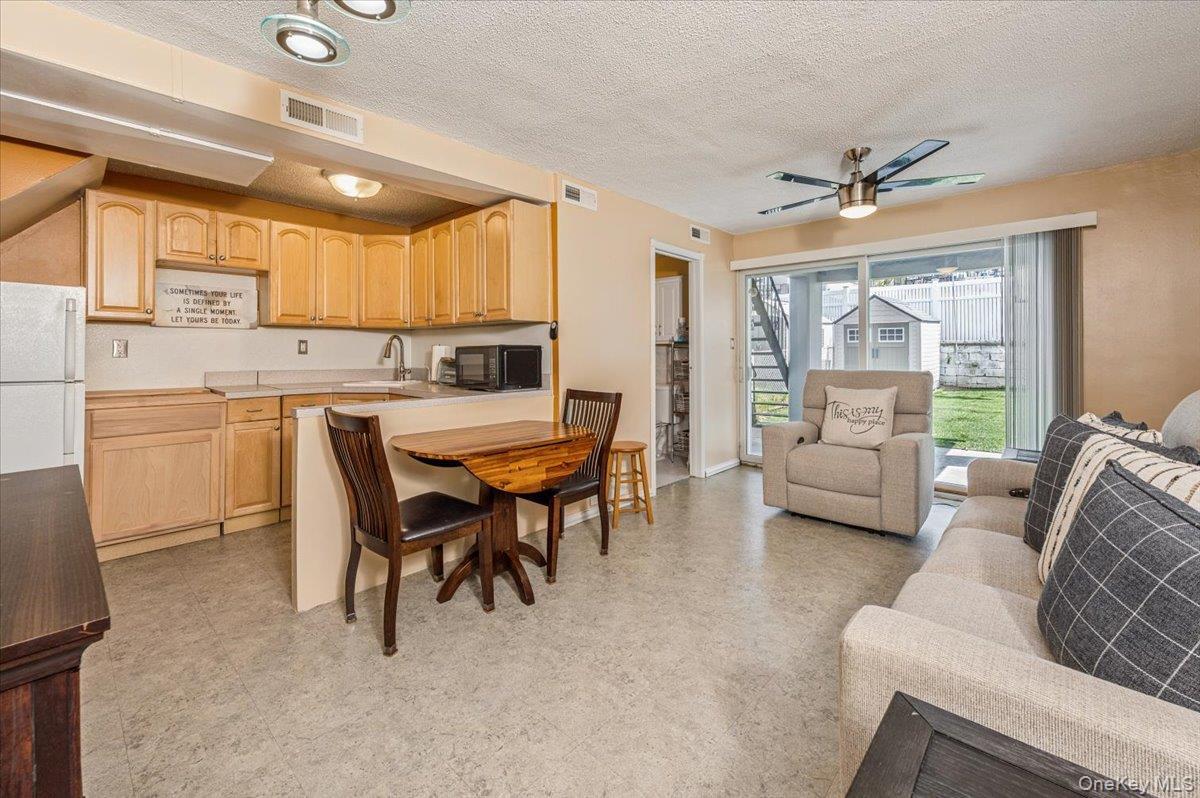 Single Family Calhoun  Bronx, NY 10465, MLS-977782-22