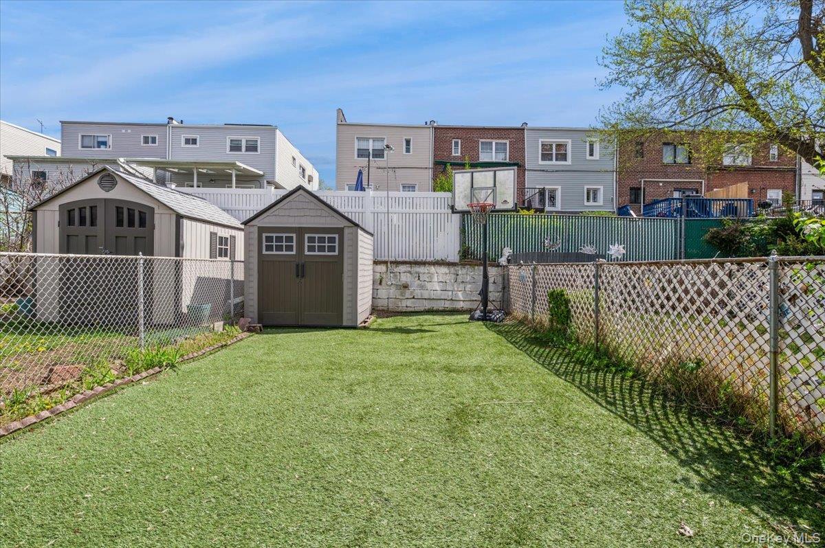 Single Family Calhoun  Bronx, NY 10465, MLS-977782-28