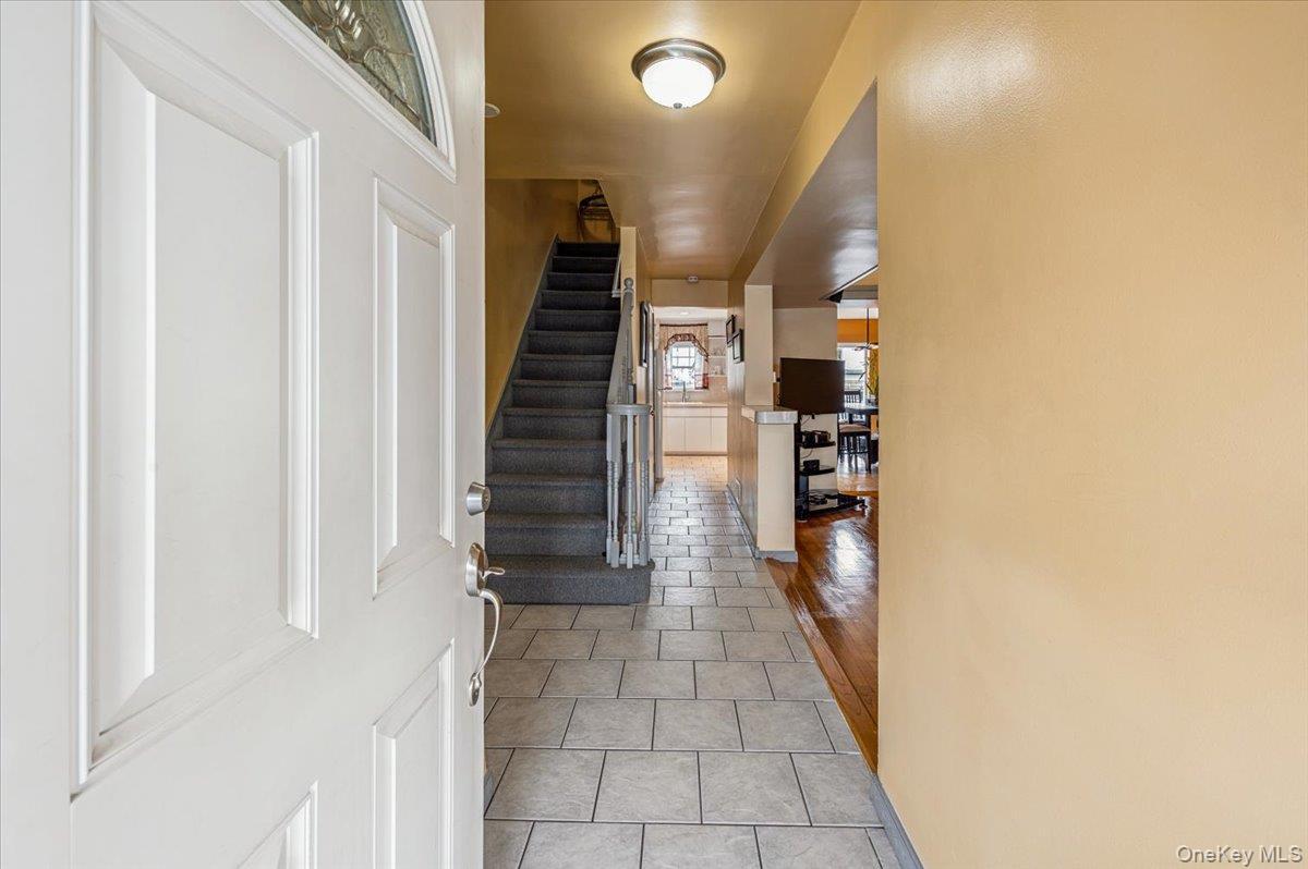 Single Family Calhoun  Bronx, NY 10465, MLS-977782-5