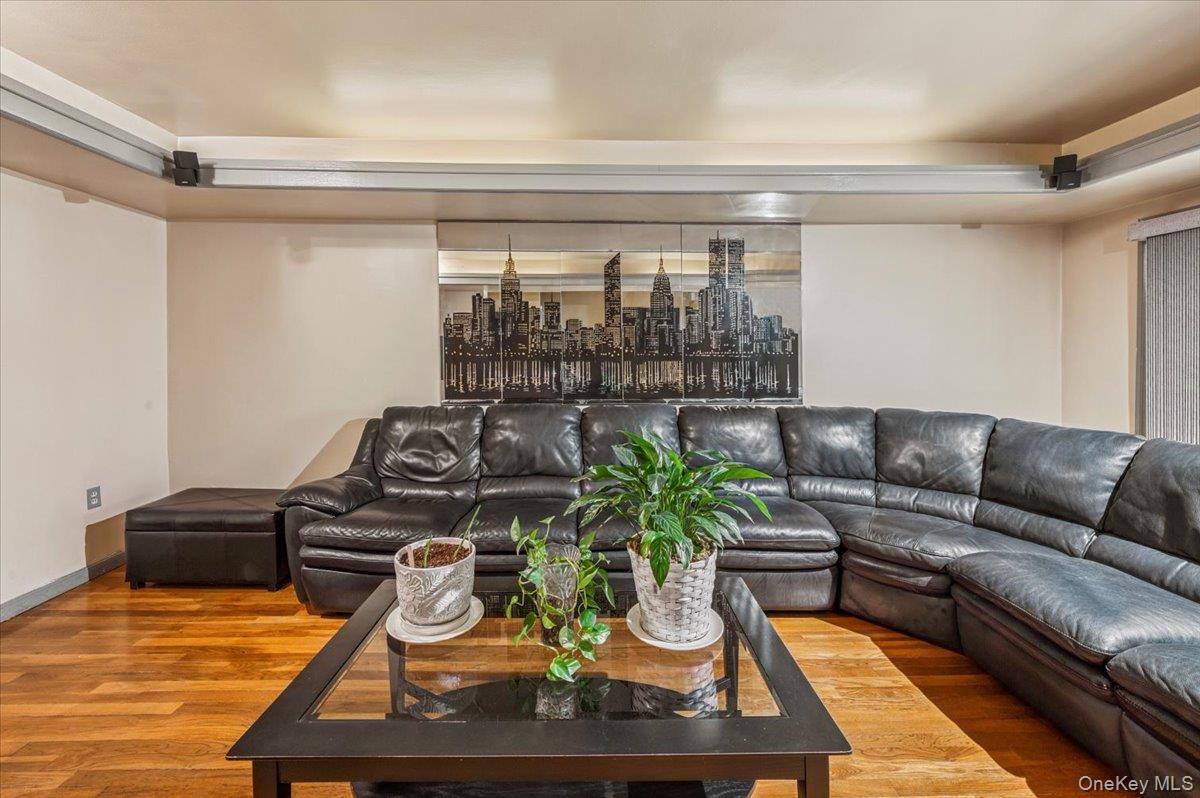 Single Family Calhoun  Bronx, NY 10465, MLS-977782-9