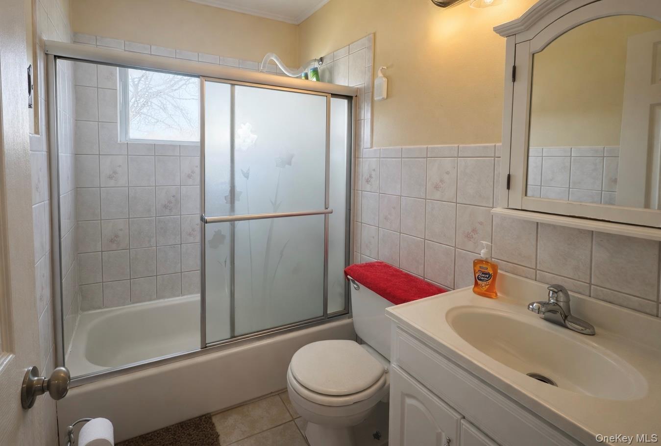 Single Family Brooklyn  Suffolk County, NY 11706, MLS-977790-10