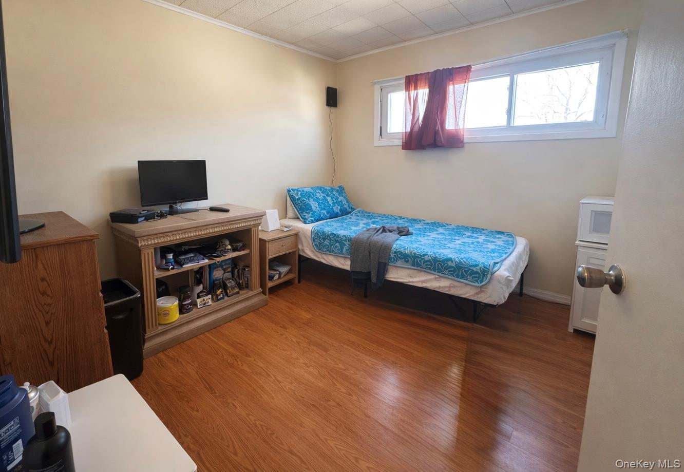 Single Family Brooklyn  Suffolk County, NY 11706, MLS-977790-13