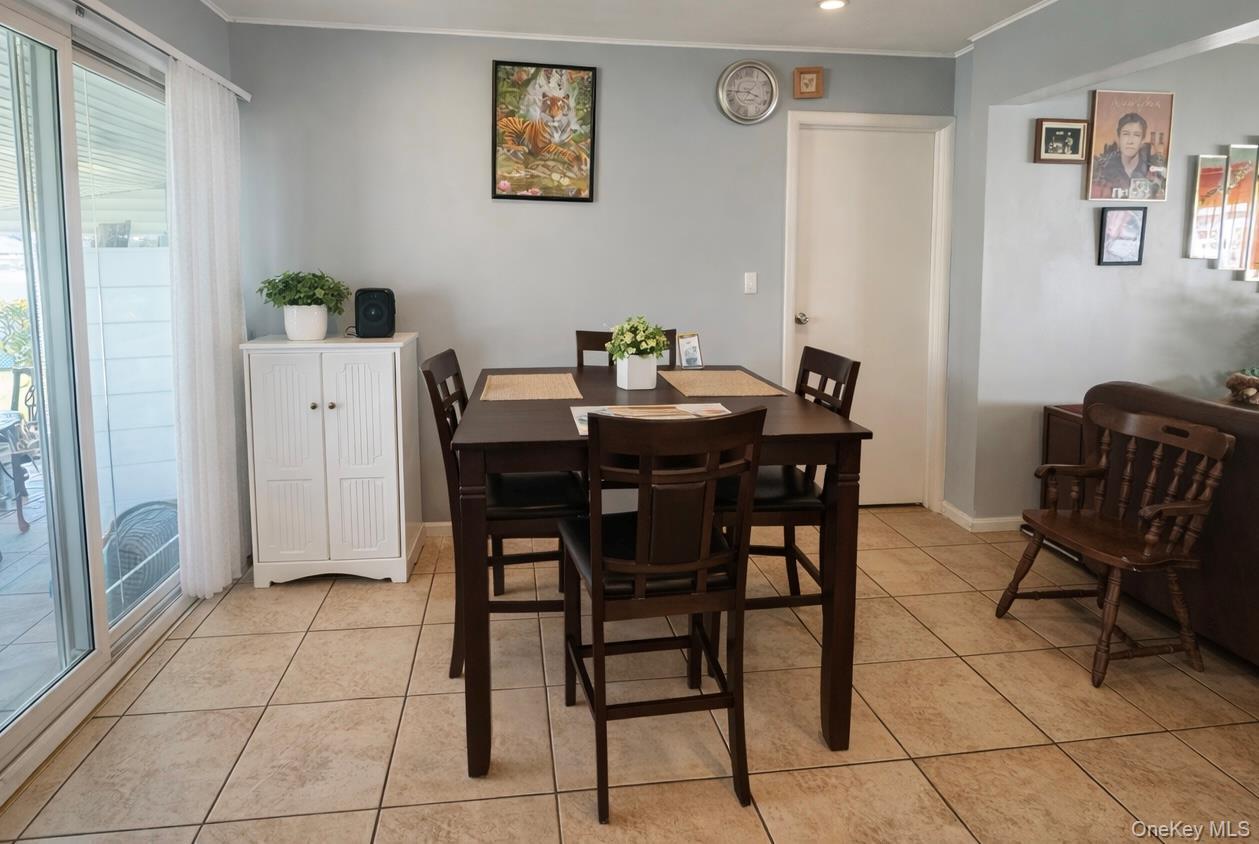 Single Family Brooklyn  Suffolk County, NY 11706, MLS-977790-8