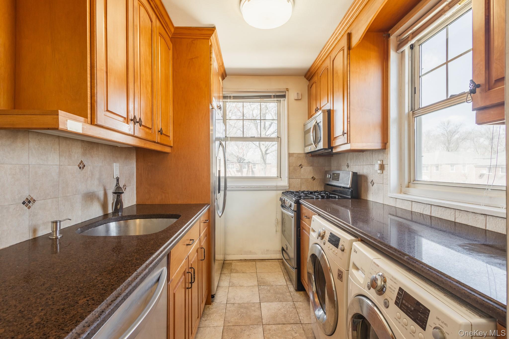 Coop 255th  Queens, NY 11362, MLS-977796-3