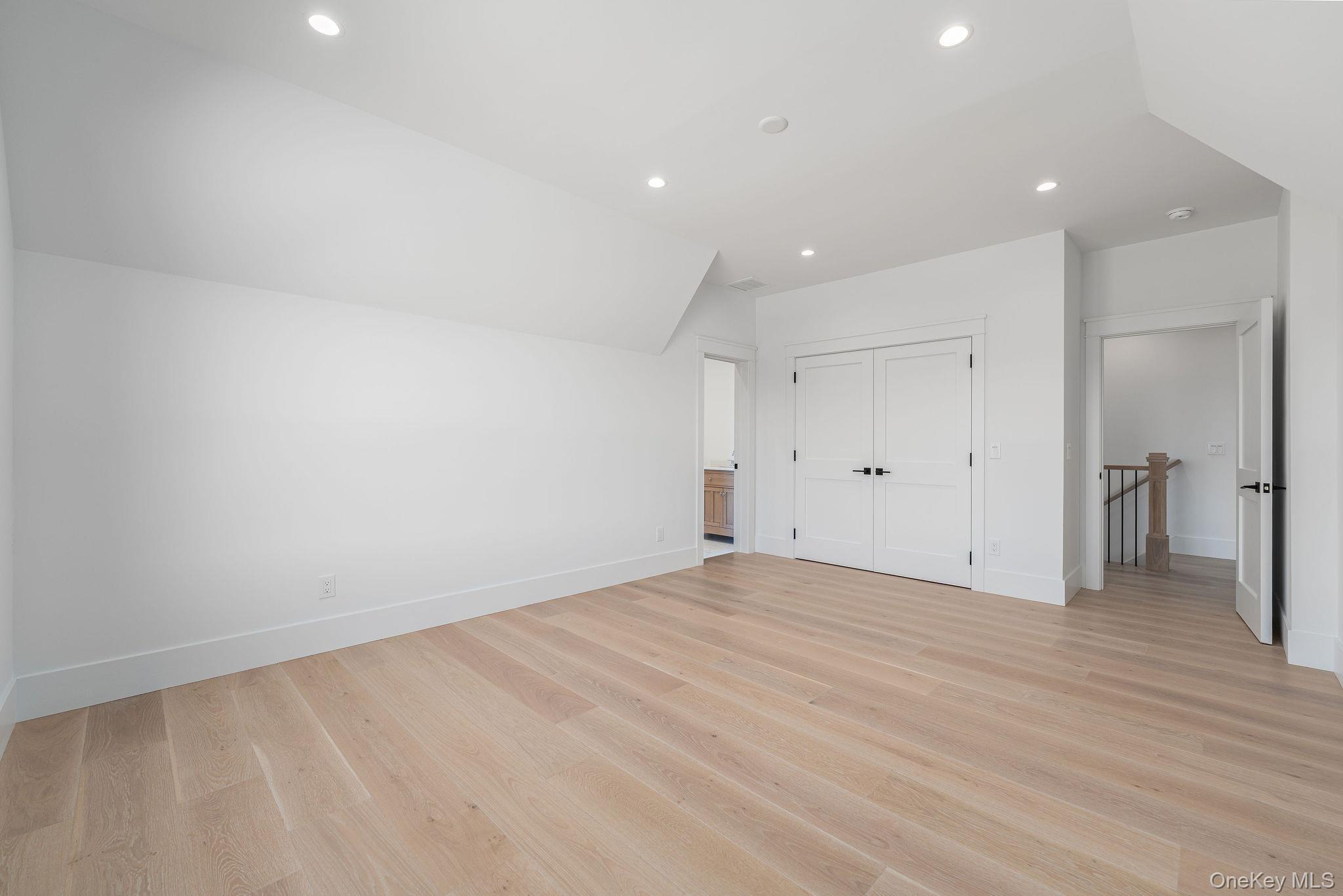 Single Family Club Drive  Suffolk County, NY 11933, MLS-977813-34