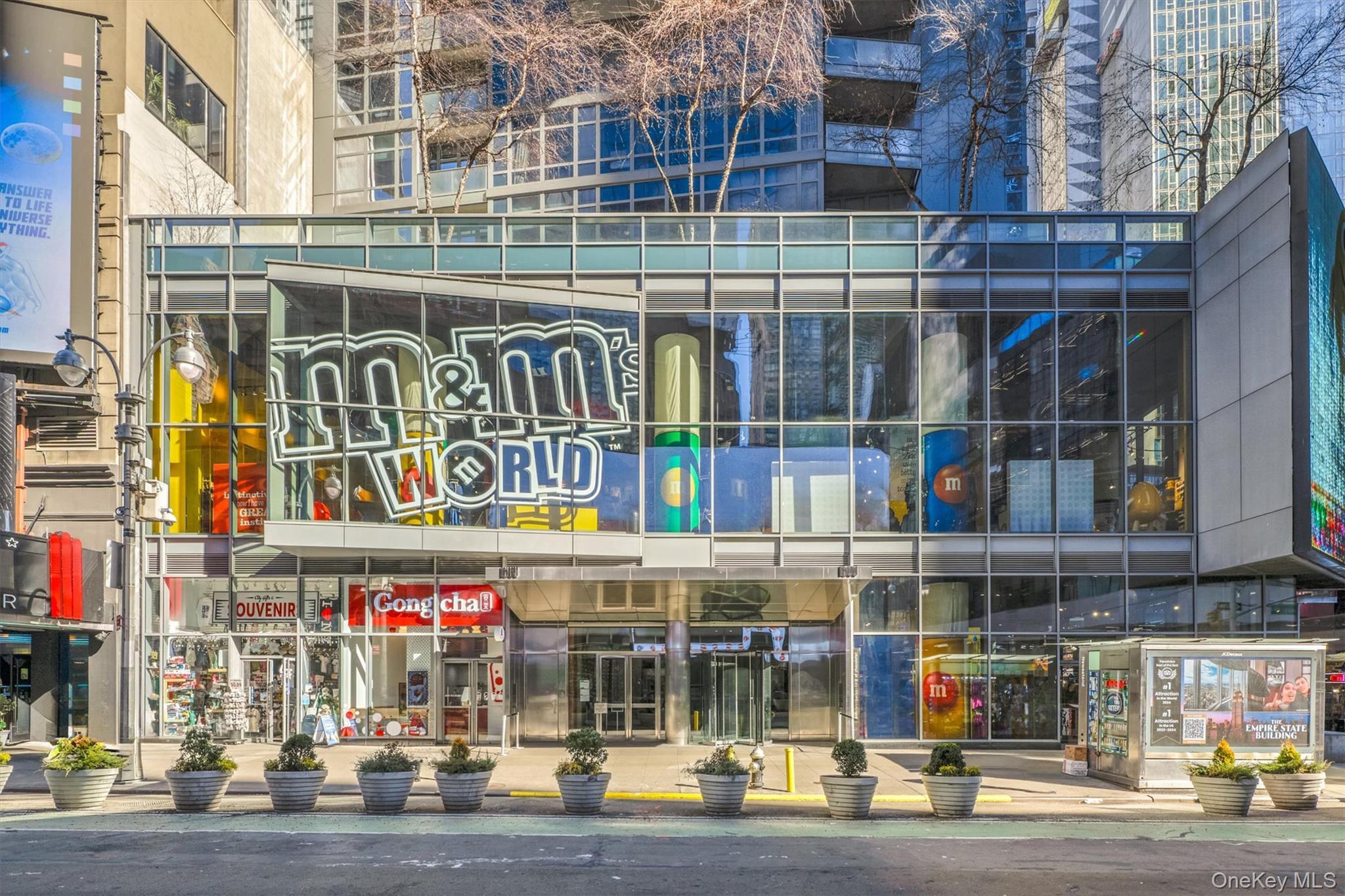 Condo Broadway  Manhattan, NY 10019, MLS-977825-10