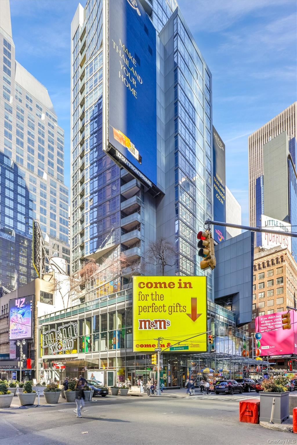 Condo Broadway  Manhattan, NY 10019, MLS-977825-2