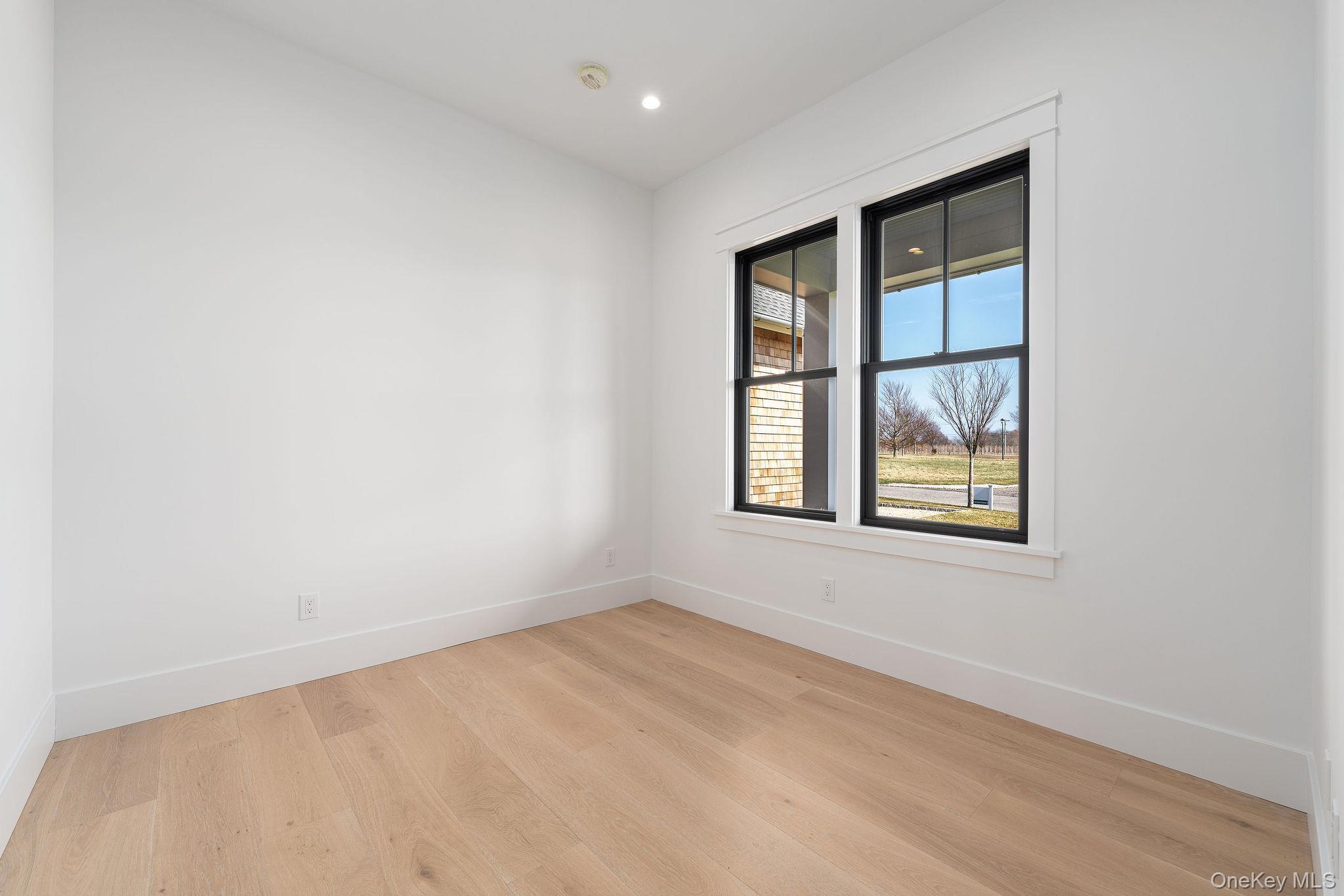 Single Family Club Drive  Suffolk County, NY 11933, MLS-977826-35