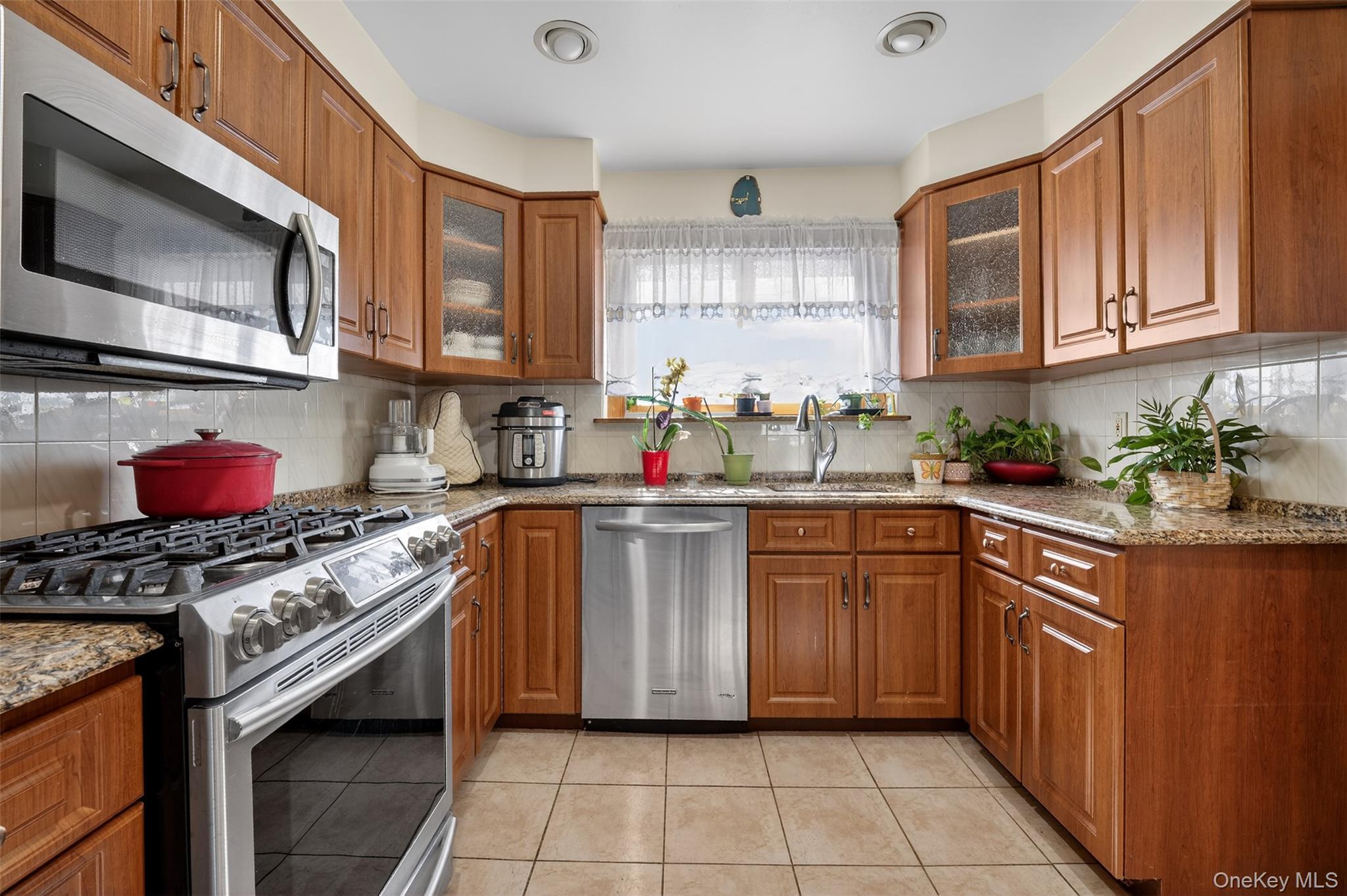Single Family 65th Drive Queens, NY 11374, MLS-977829-12