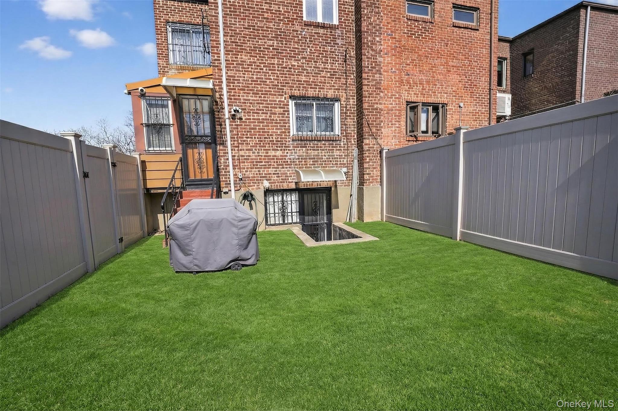 Single Family 65th Drive Queens, NY 11374, MLS-977829-39