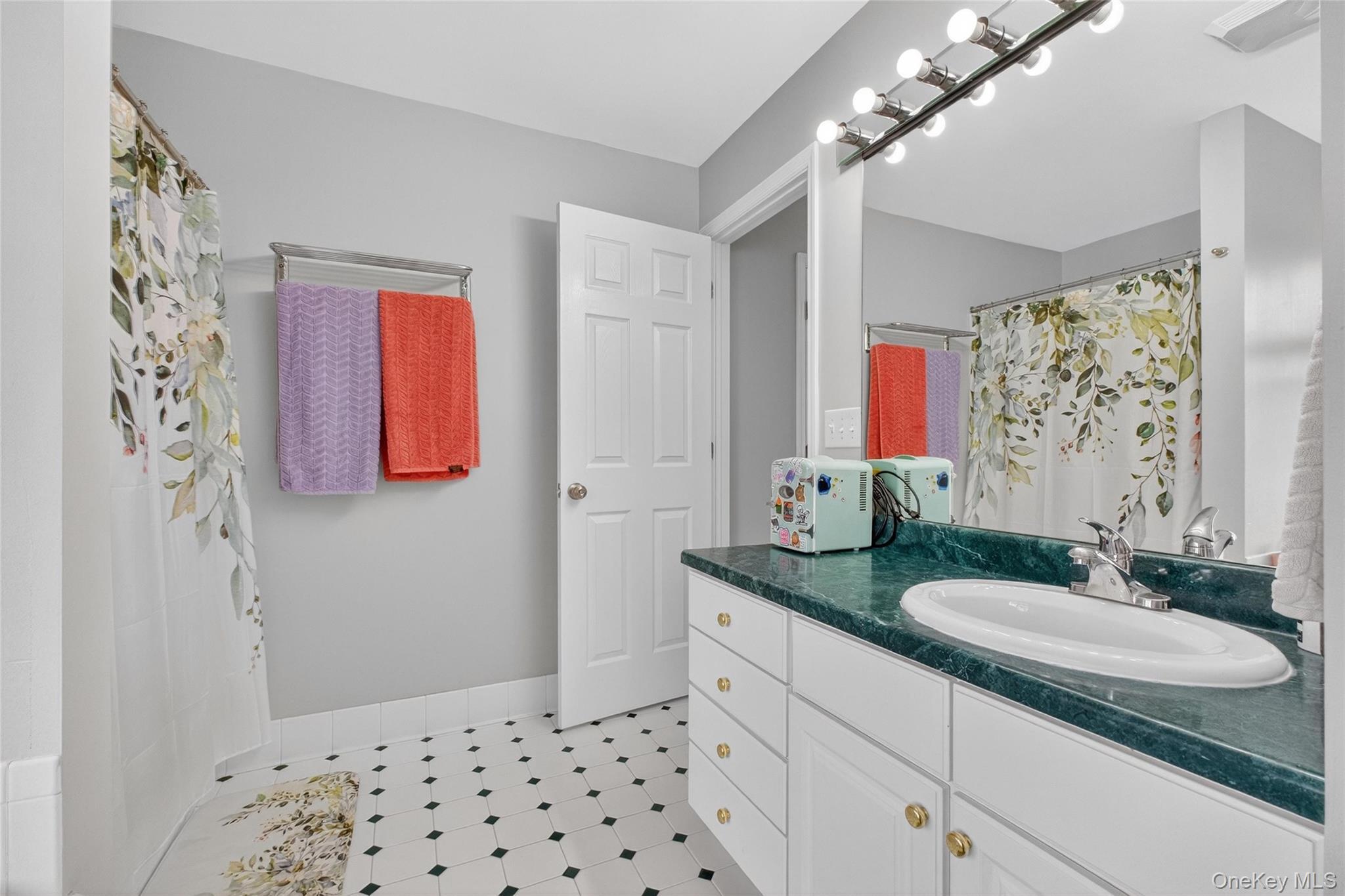 Single Family Coachlight  Dutchess County, NY 12603, MLS-977842-27