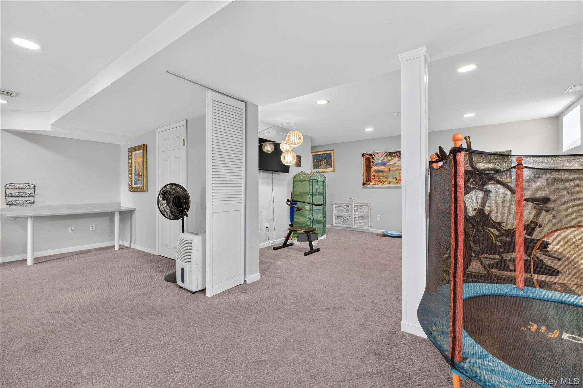 Single Family Coachlight  Dutchess County, NY 12603, MLS-977842-38
