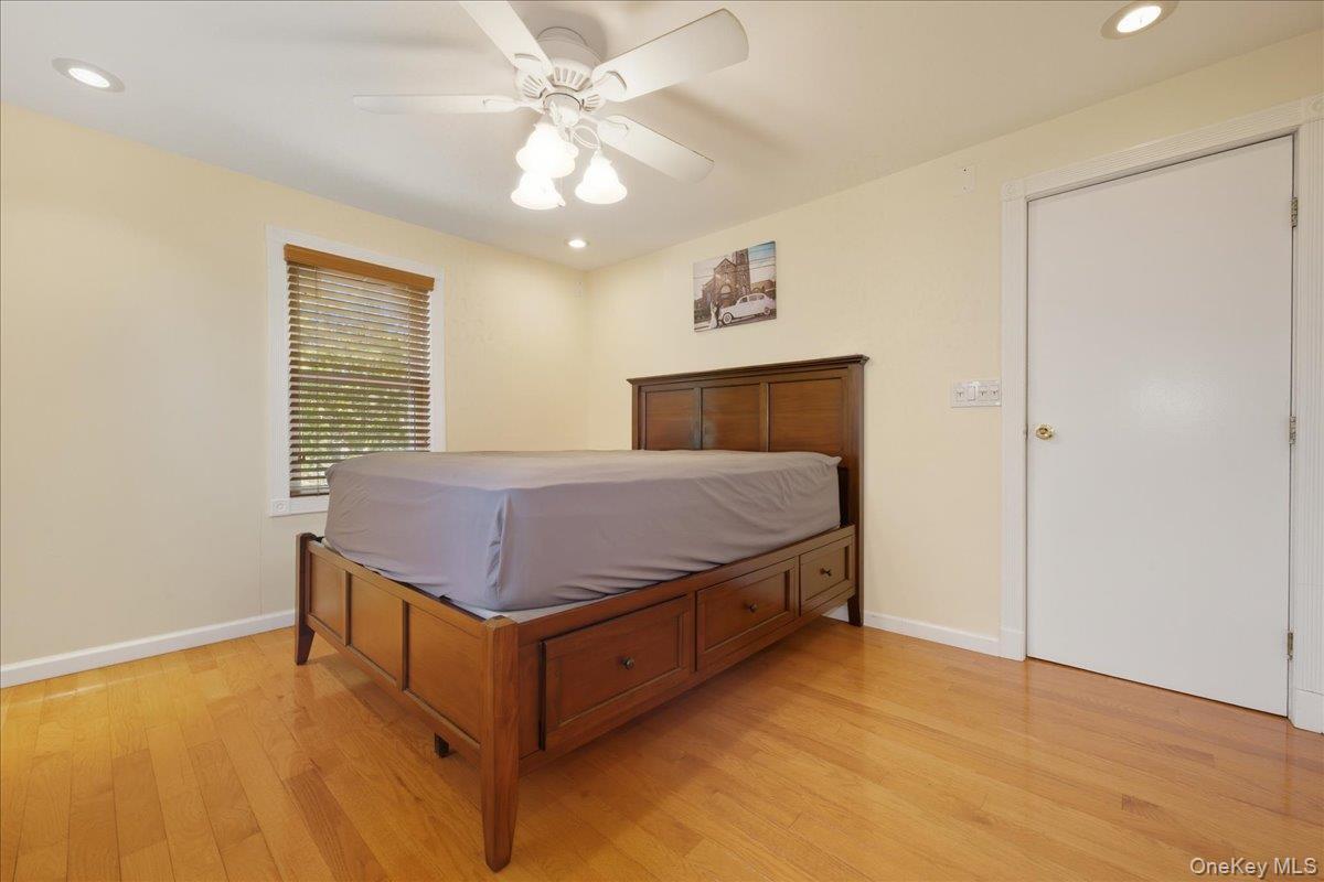 Single Family 249th Street Queens, NY 11426, MLS-977855-16