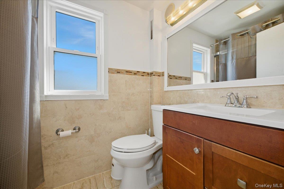 Single Family 249th Street Queens, NY 11426, MLS-977855-19