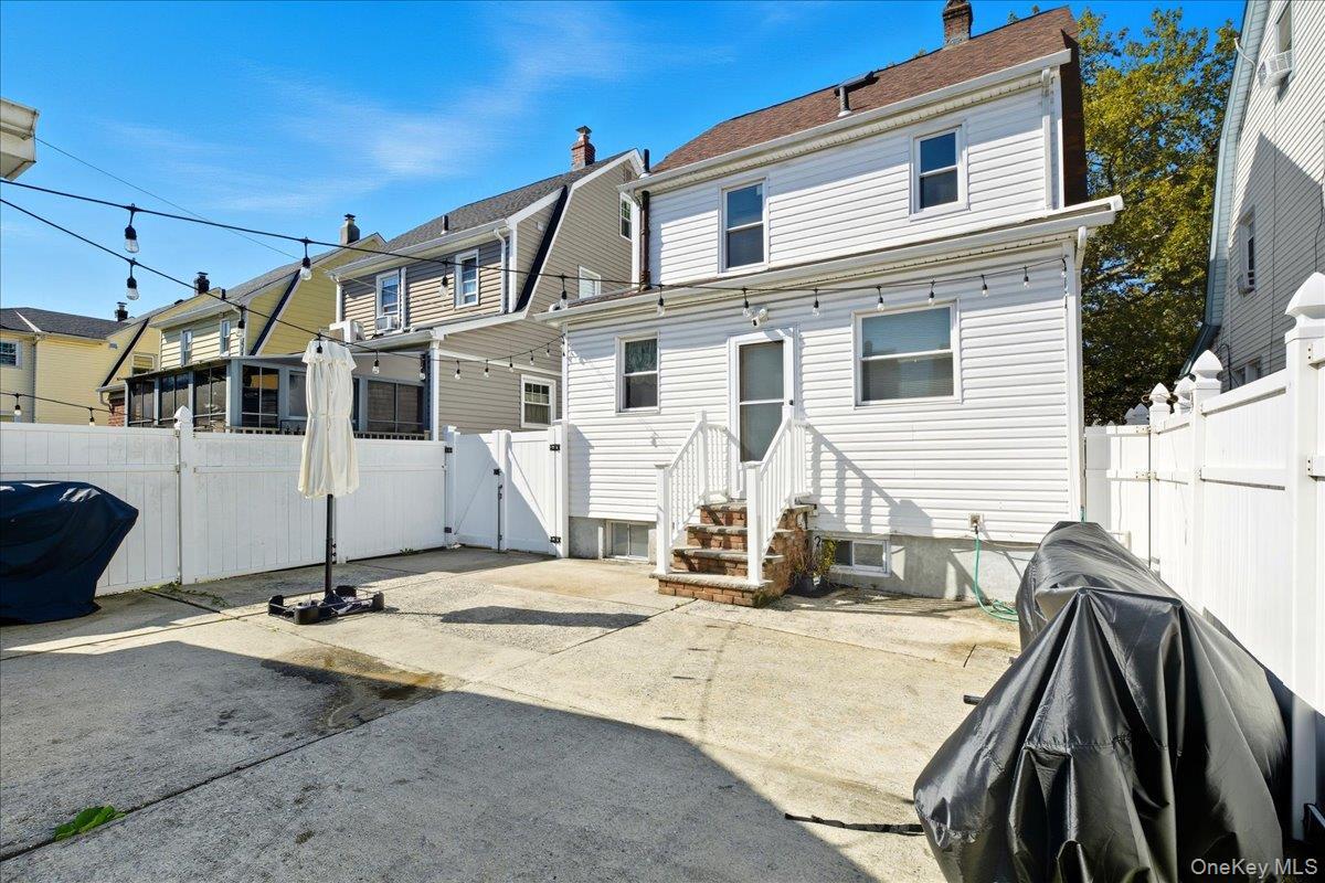 Single Family 249th Street Queens, NY 11426, MLS-977855-24