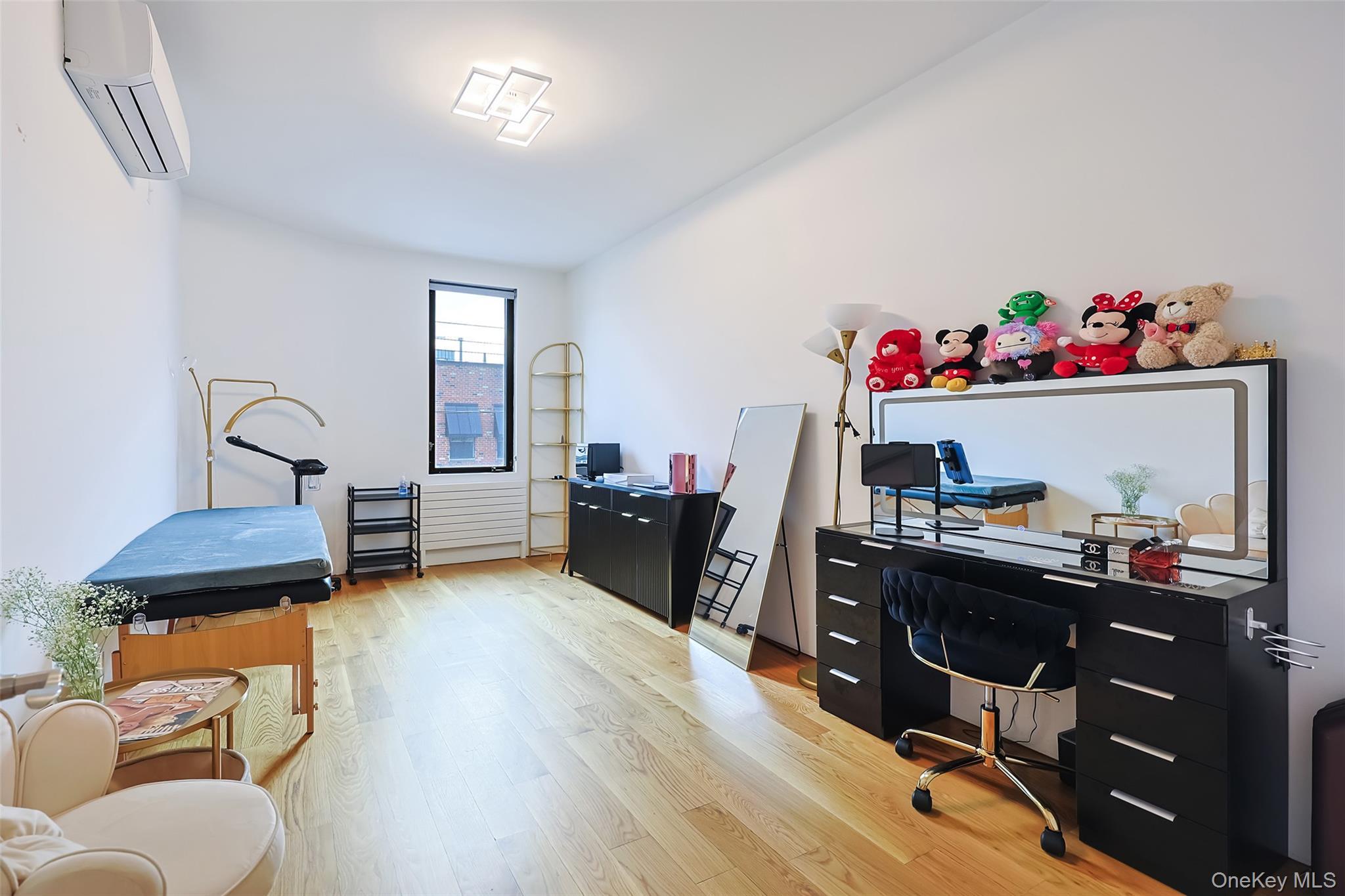 Single Family 114 Streets Queens, NY 11356, MLS-977904-6